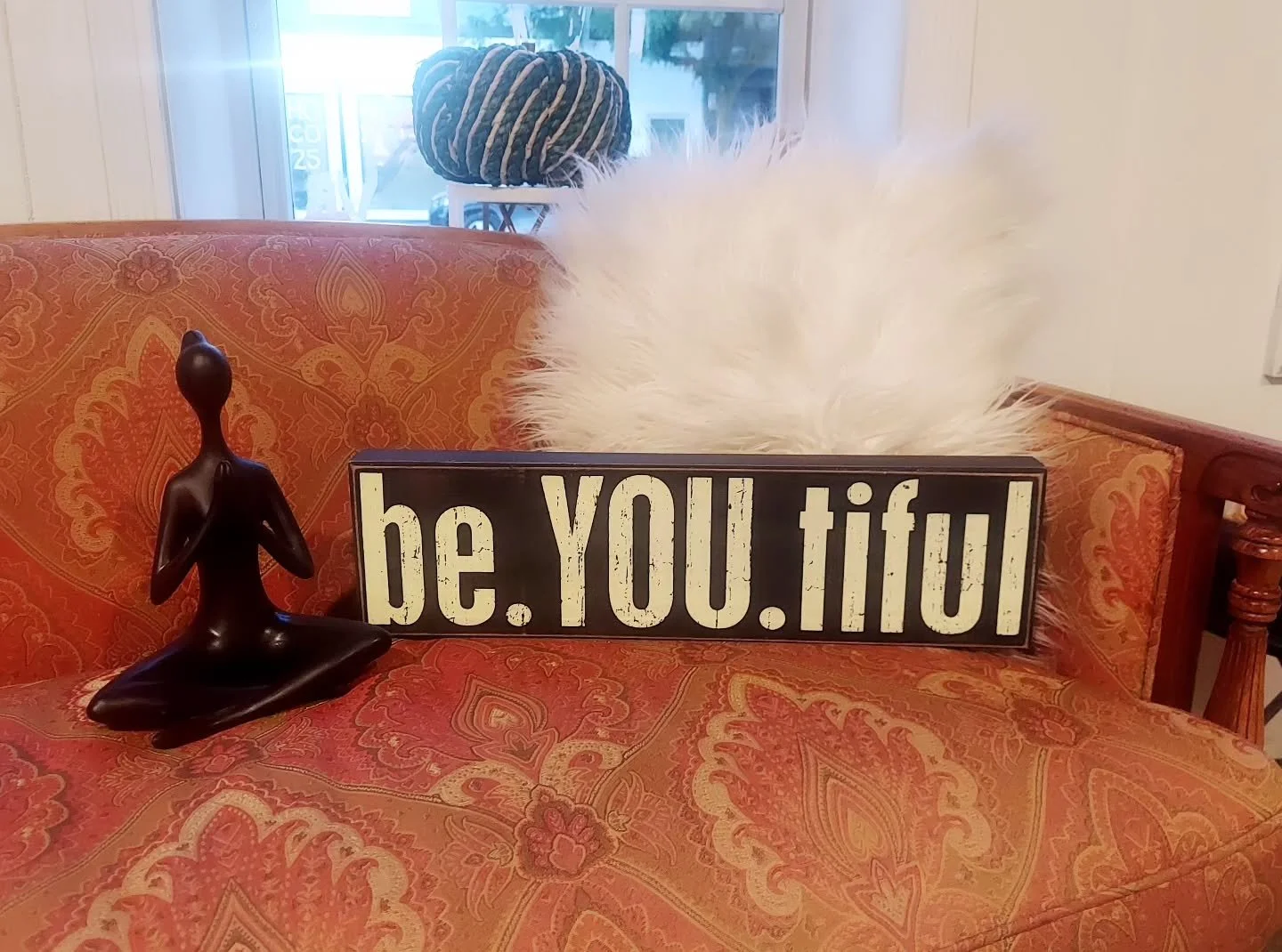 🌿Be you to the full...

🌿Yoga teaches us to be kind to ourselves and to others. It teaches us to practice ahimsa. Do no harm, to ourselves and to others. It teaches us to speak kind words to ourselves and to others. 

🌿So know that you are beautif