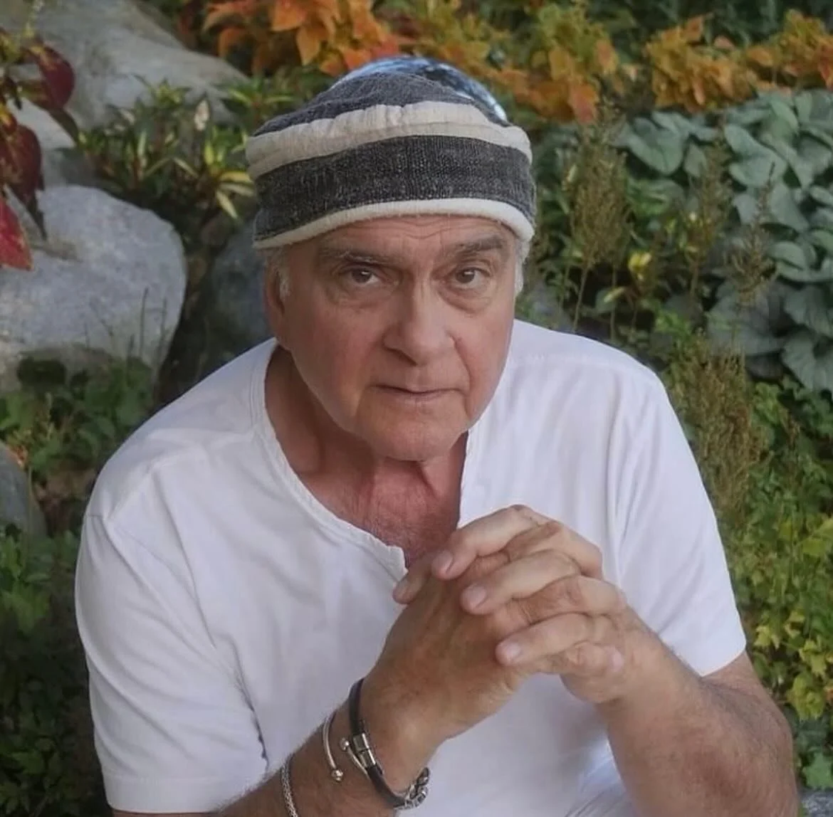 ✨ Unlock Your Radiance: A Kundalini Yoga Journey with Stevie G✨

Stevie G is back with a curated Kundalini workshop! Join us for a powerful afternoon of deep transformation and healing designed to awaken your inner light and clear emotional blocks. 
