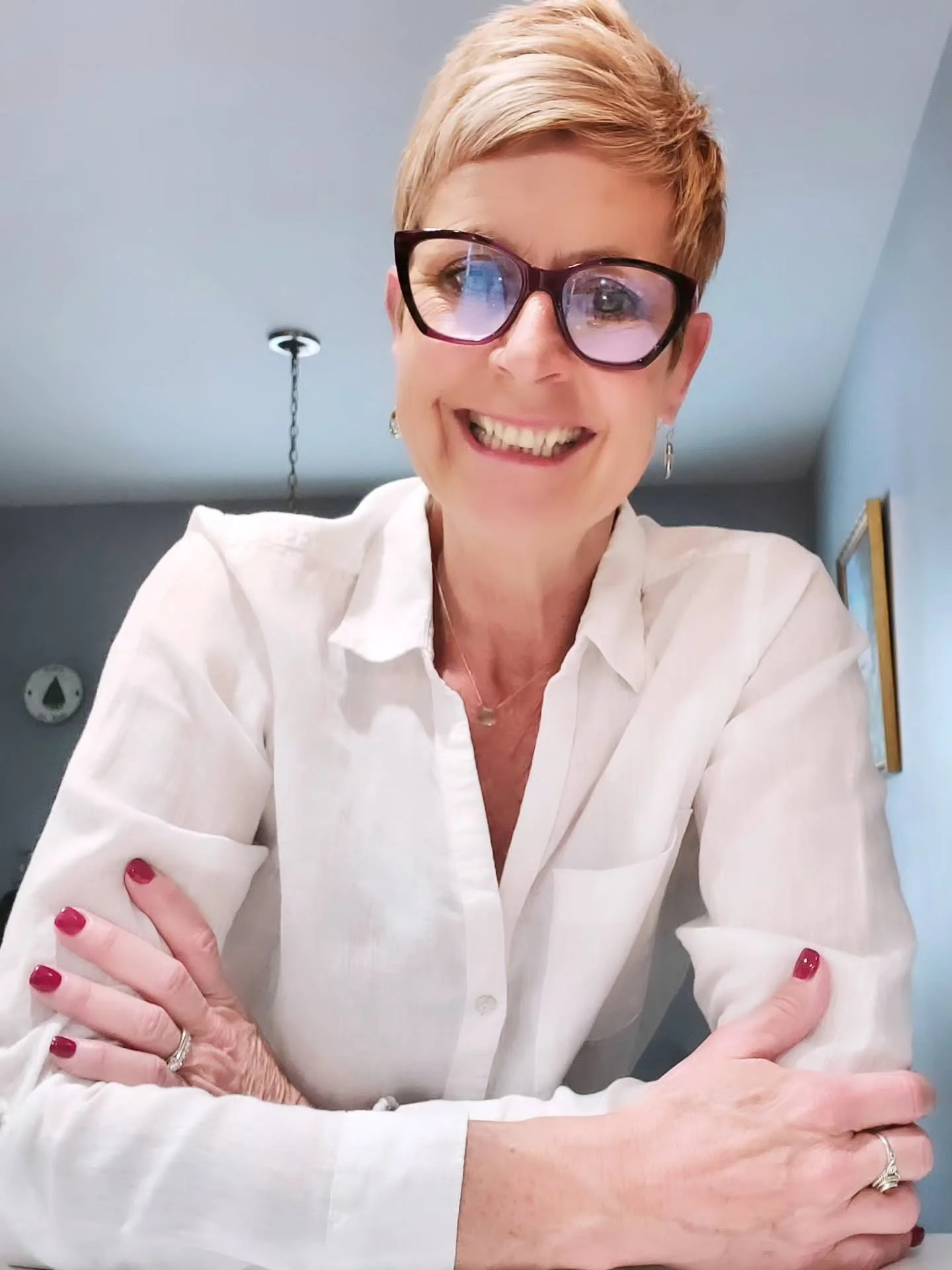 The Golden Hour Sober Community gathers tomorrow, February 22, at 12:30 pm🤍

If you&rsquo;ve been wanting to explore your relationship with alcohol, perhaps this is the day you take that first step.  You don&rsquo;t have to have the right words, the