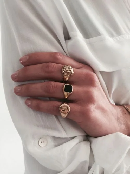 SIGNET RINGS
