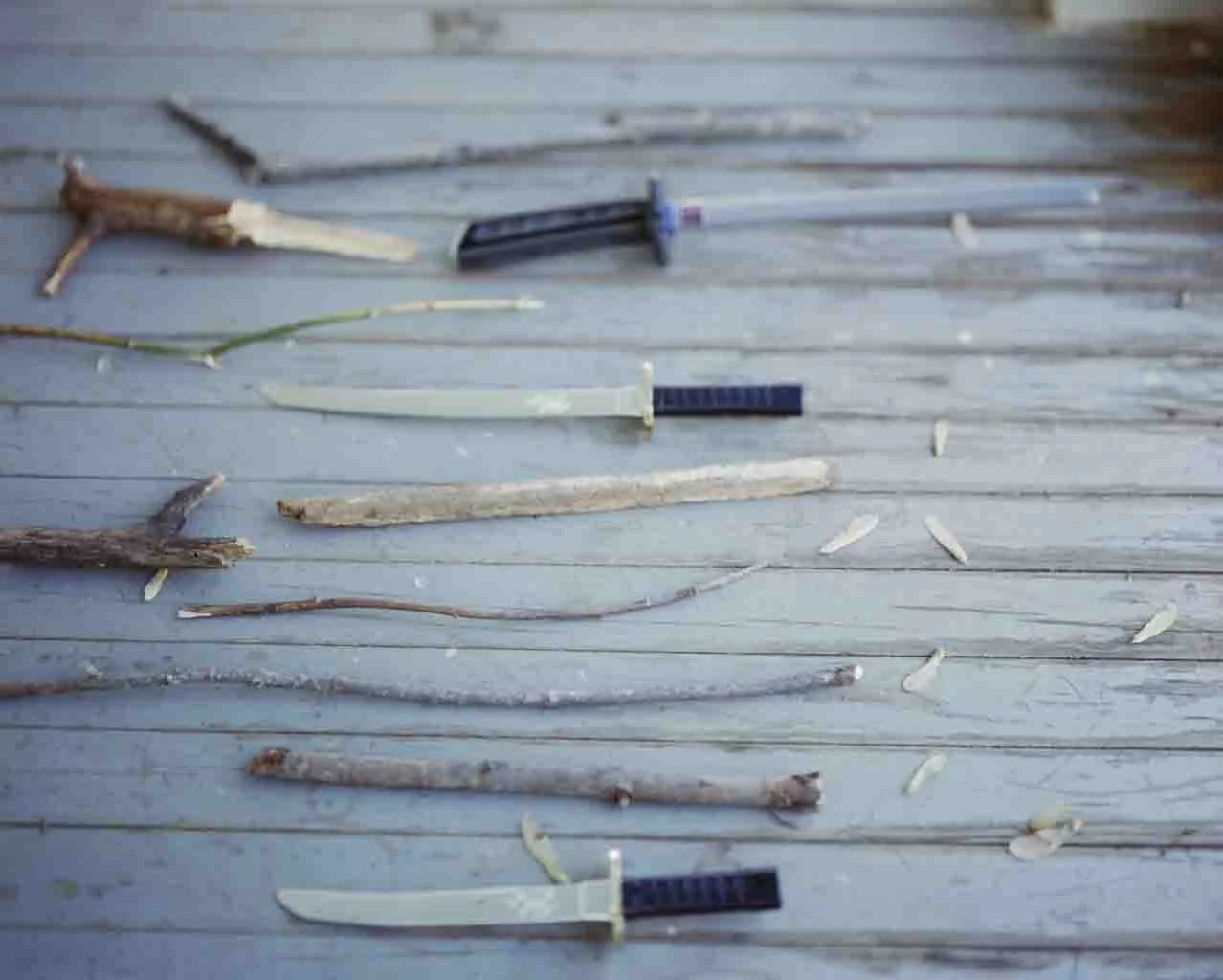 swords knives.jpg