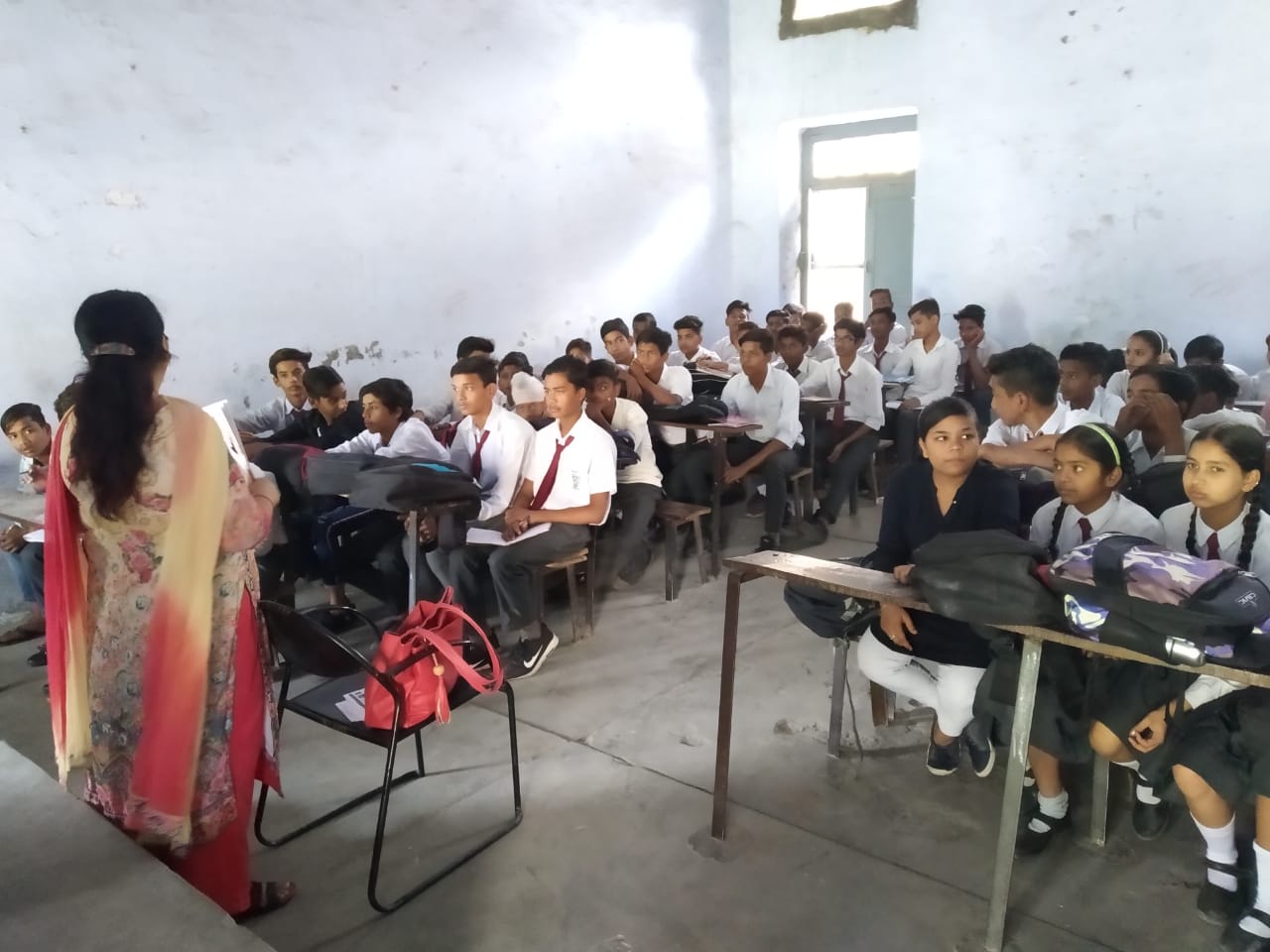 Shri guru nanak Khalsa sr.sec. school, YNR.jpeg