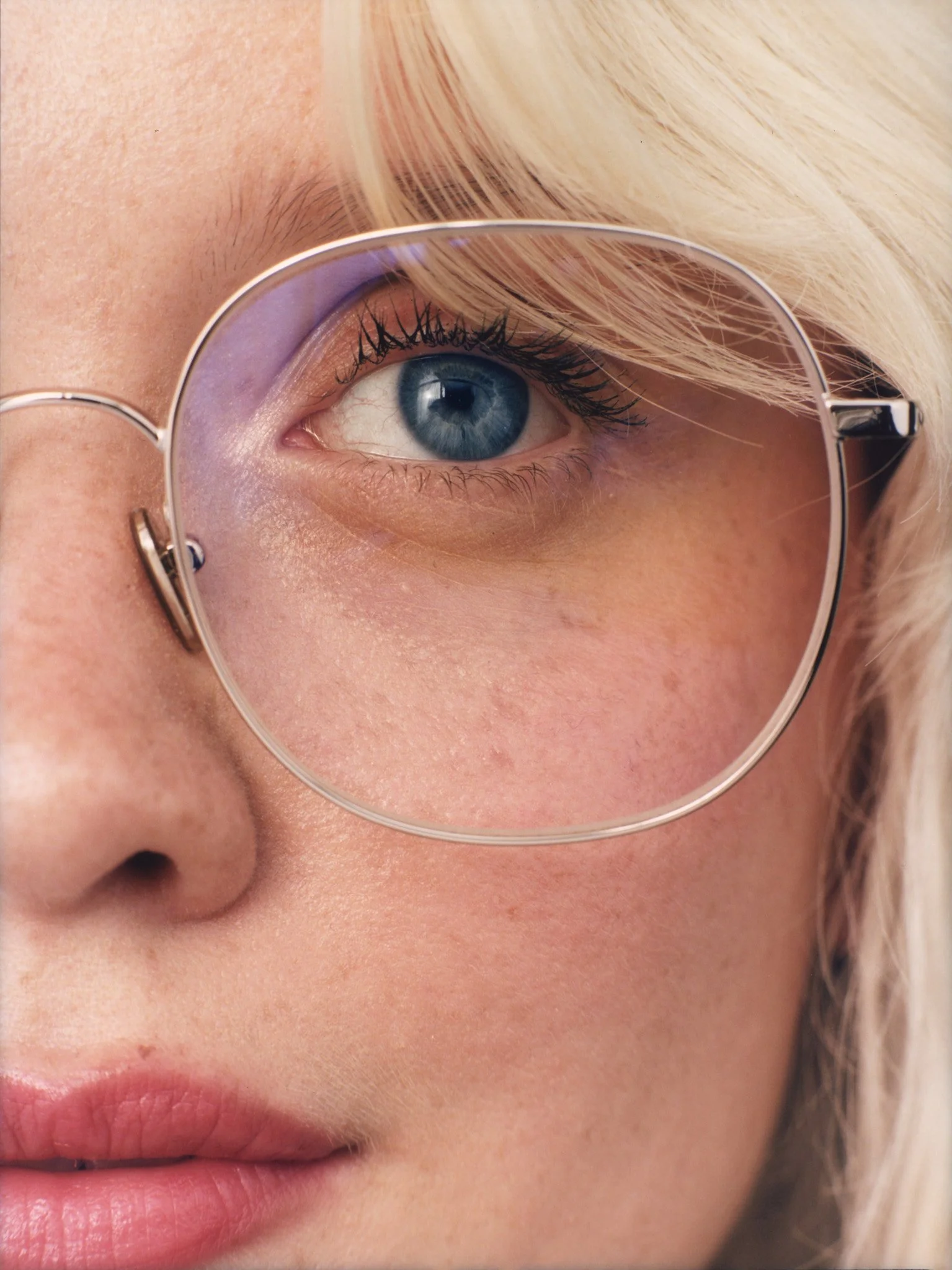 EP_MAISIE_PRINT1_diffusion1_SKIN copy.jpg