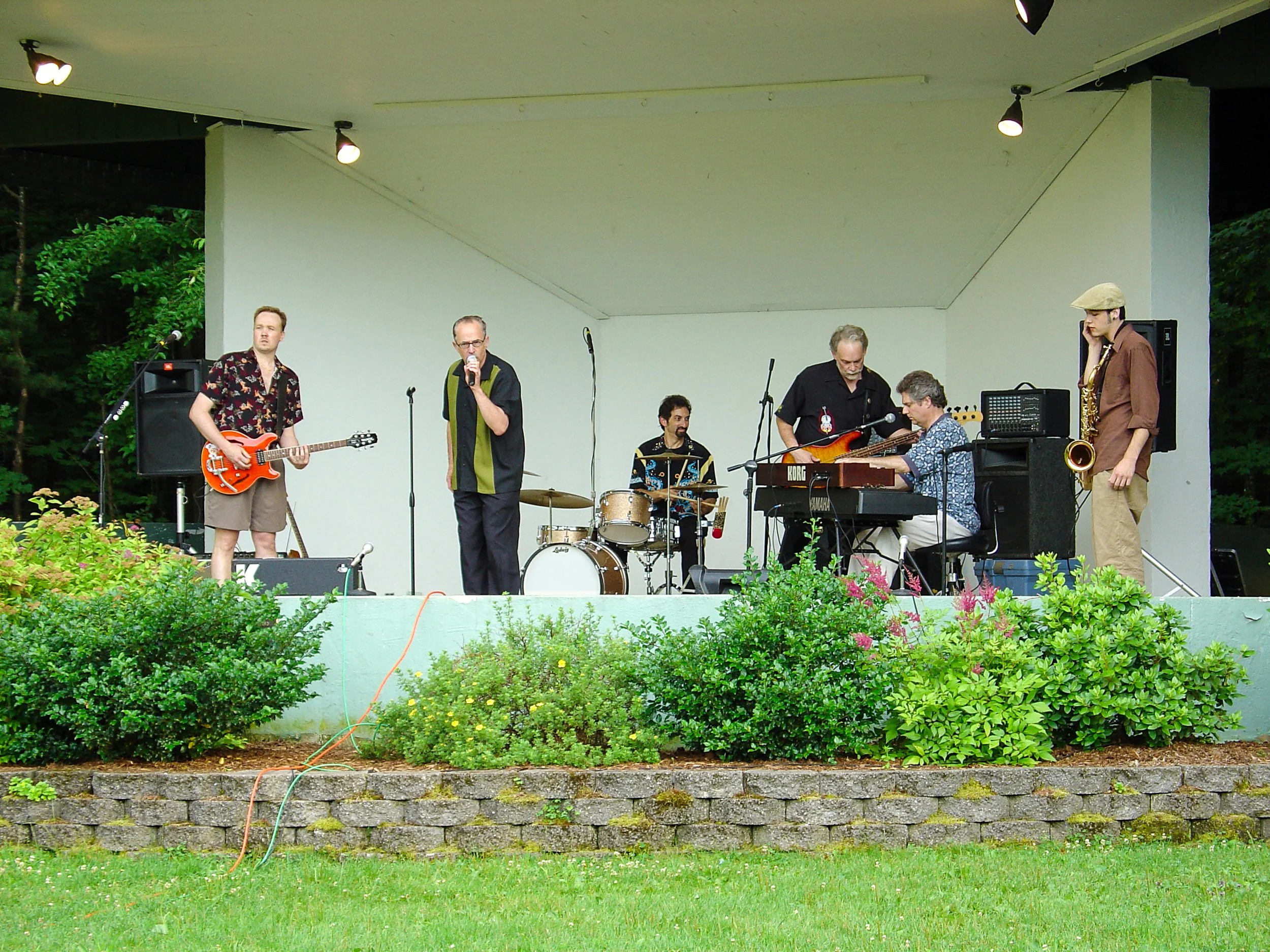 Concerts on the Common - Brickyard Blues 007.jpg