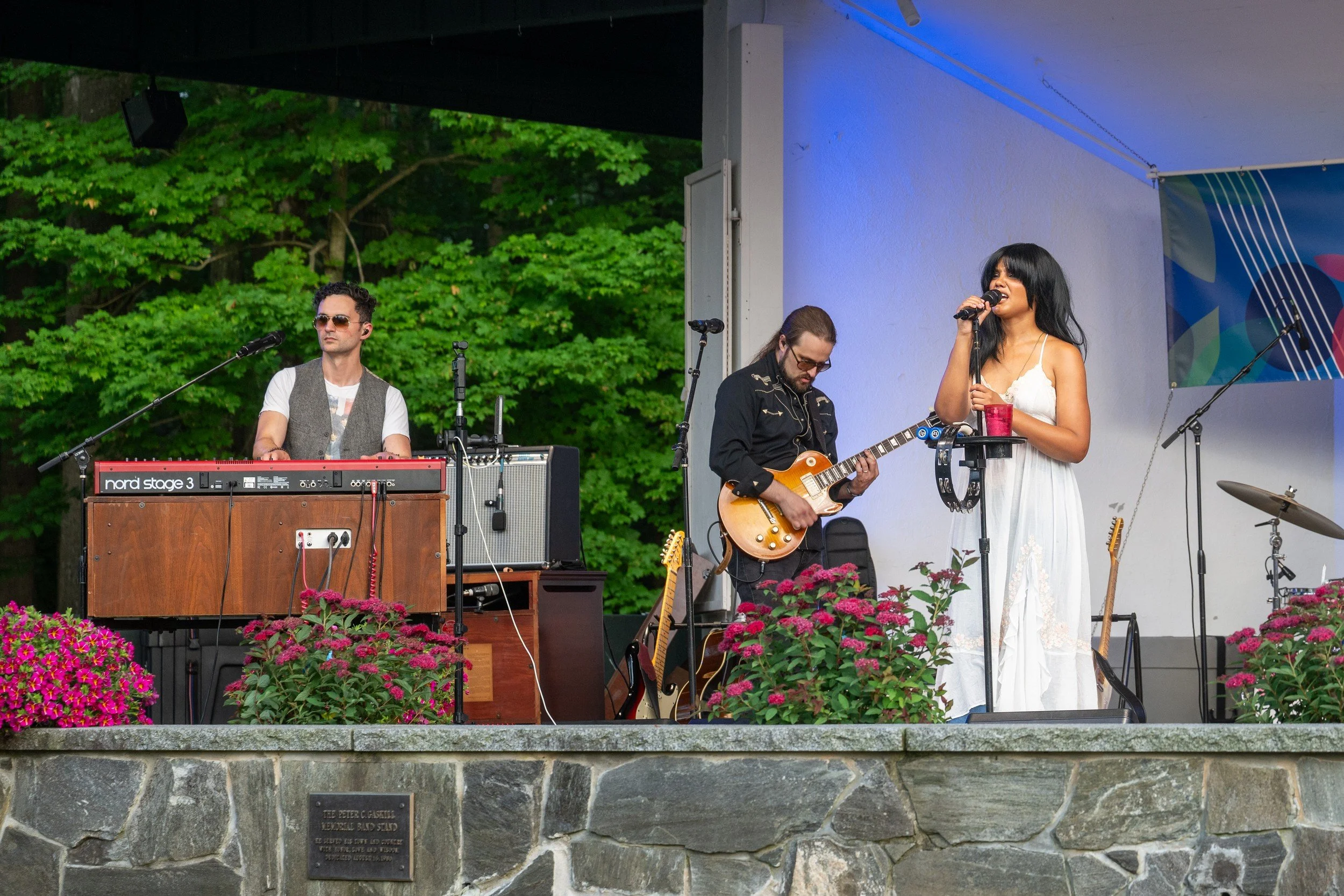 COTC - The Linda Ronstadt Experience - 0524_sm.jpg