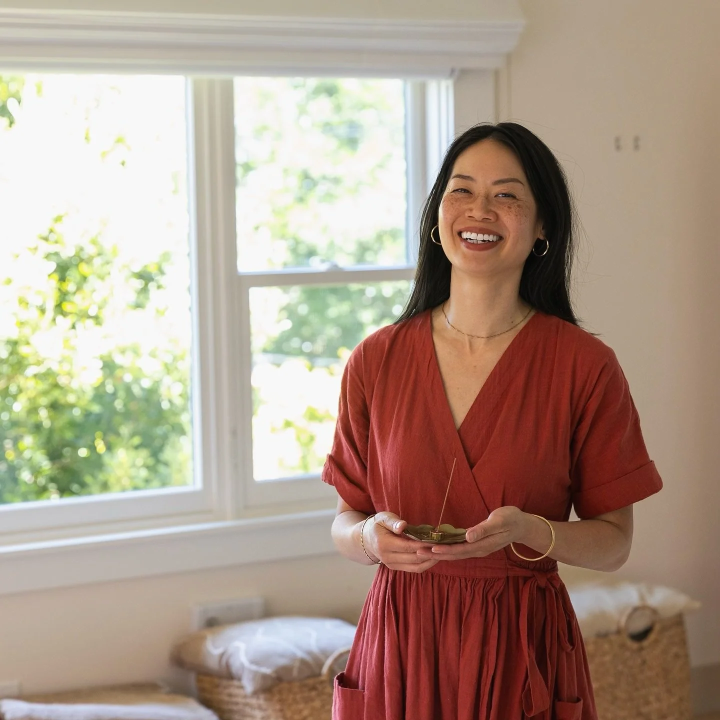 Chinese Medicine is a holistic and comprehensive framework of health and healing. There are 3 levels in which I support clients with acupuncture and herbs:

1) Treating symptoms and conditions
2) Maintaining wellness and preventing illness
3) Uplevel