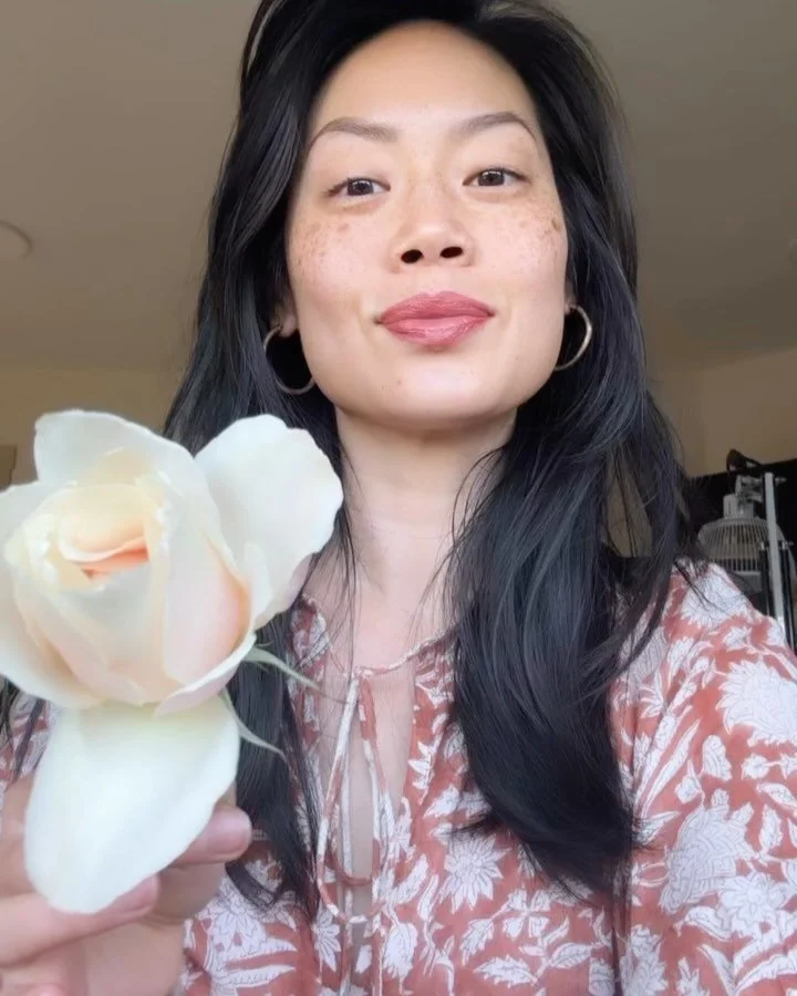 Rose season in my garden 🌹 The roses are blooming in time with the solar term of Lixia 立夏, or Start of Summer, in the lunar calendar. In Chinese Medicine, the Summer season corresponds to the Fire Element and the Heart organ meridian system. The Hea