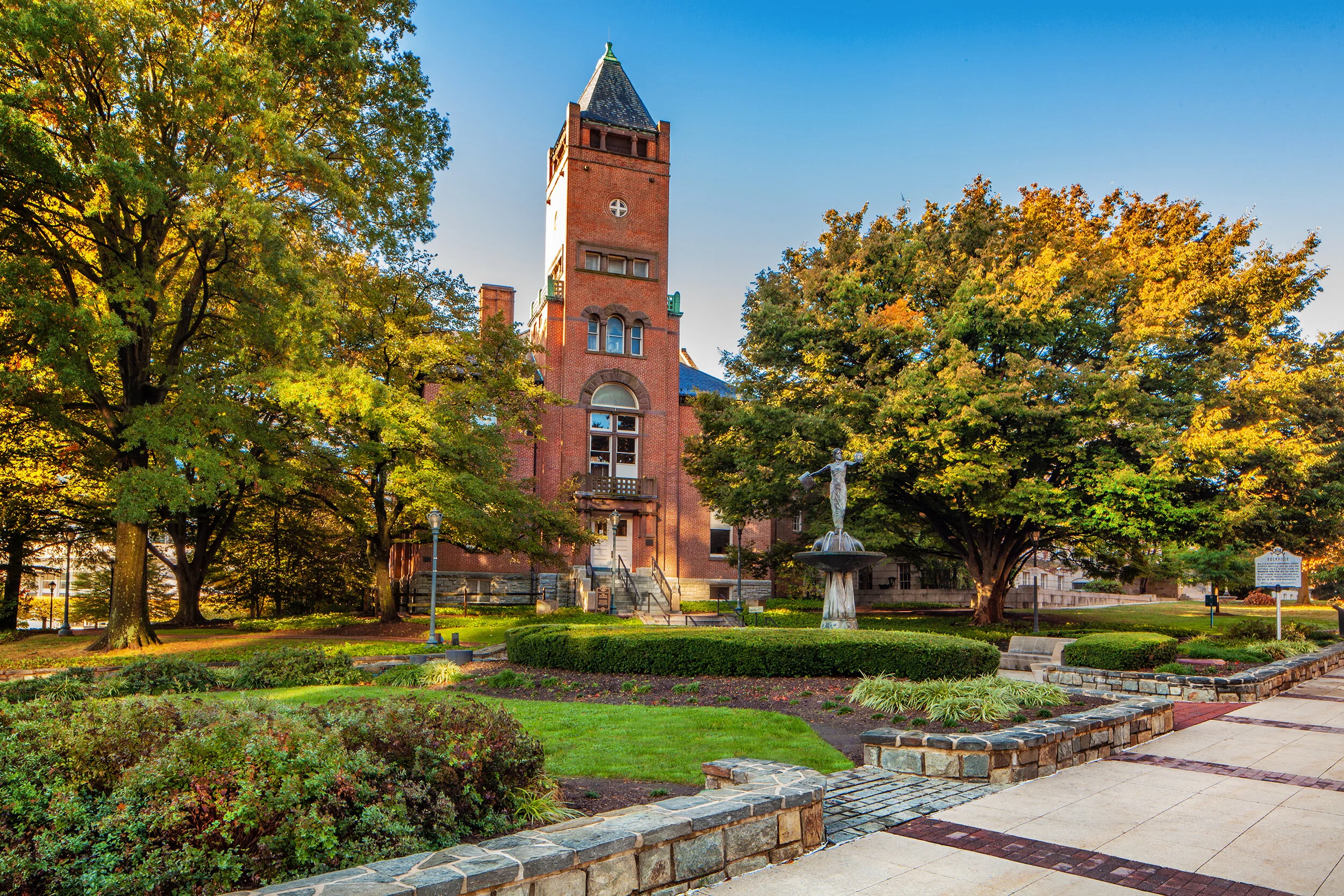 RedBrickCourtHouse_0009.2.jpg