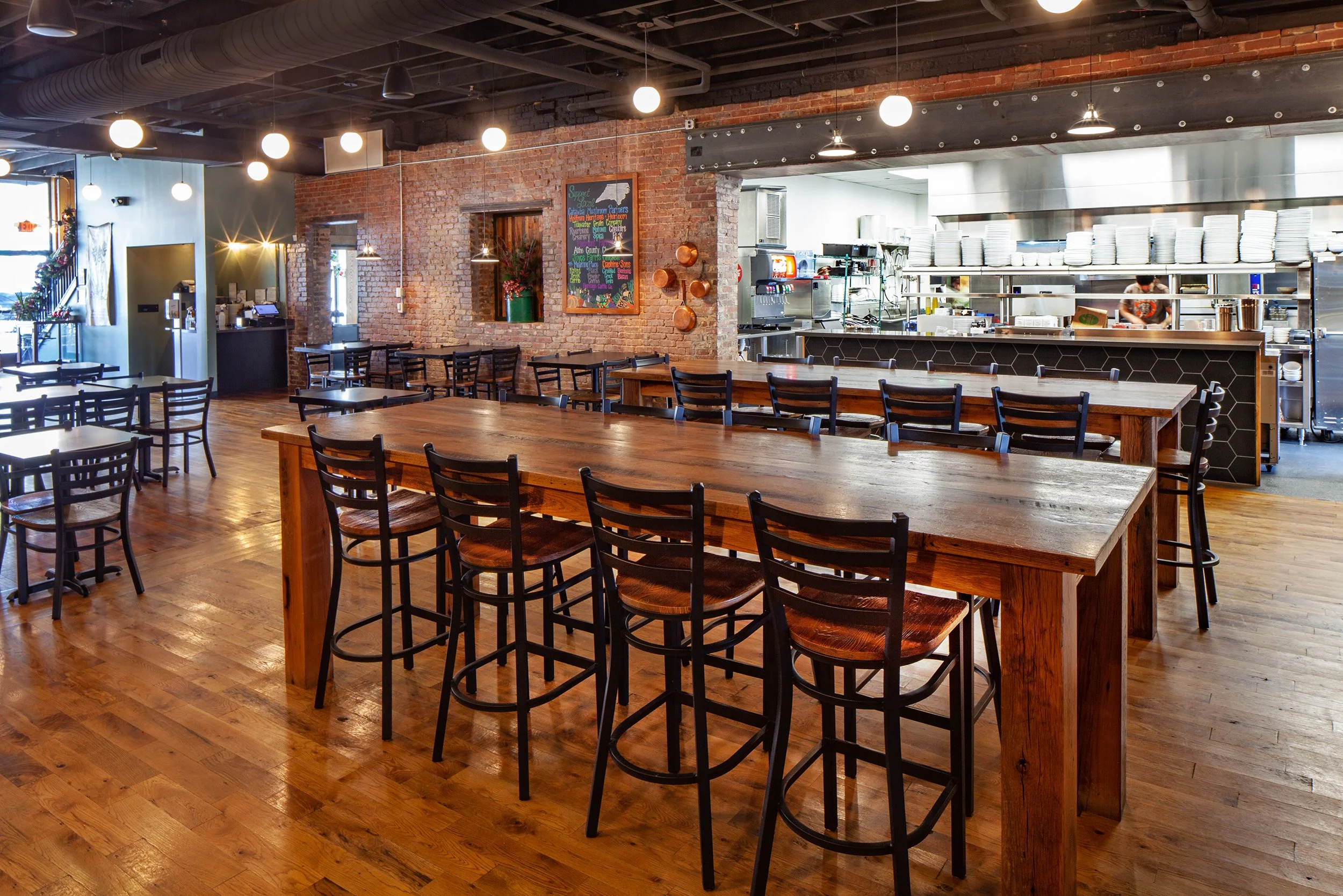 B-Dining_Local_Roots_0104.jpg