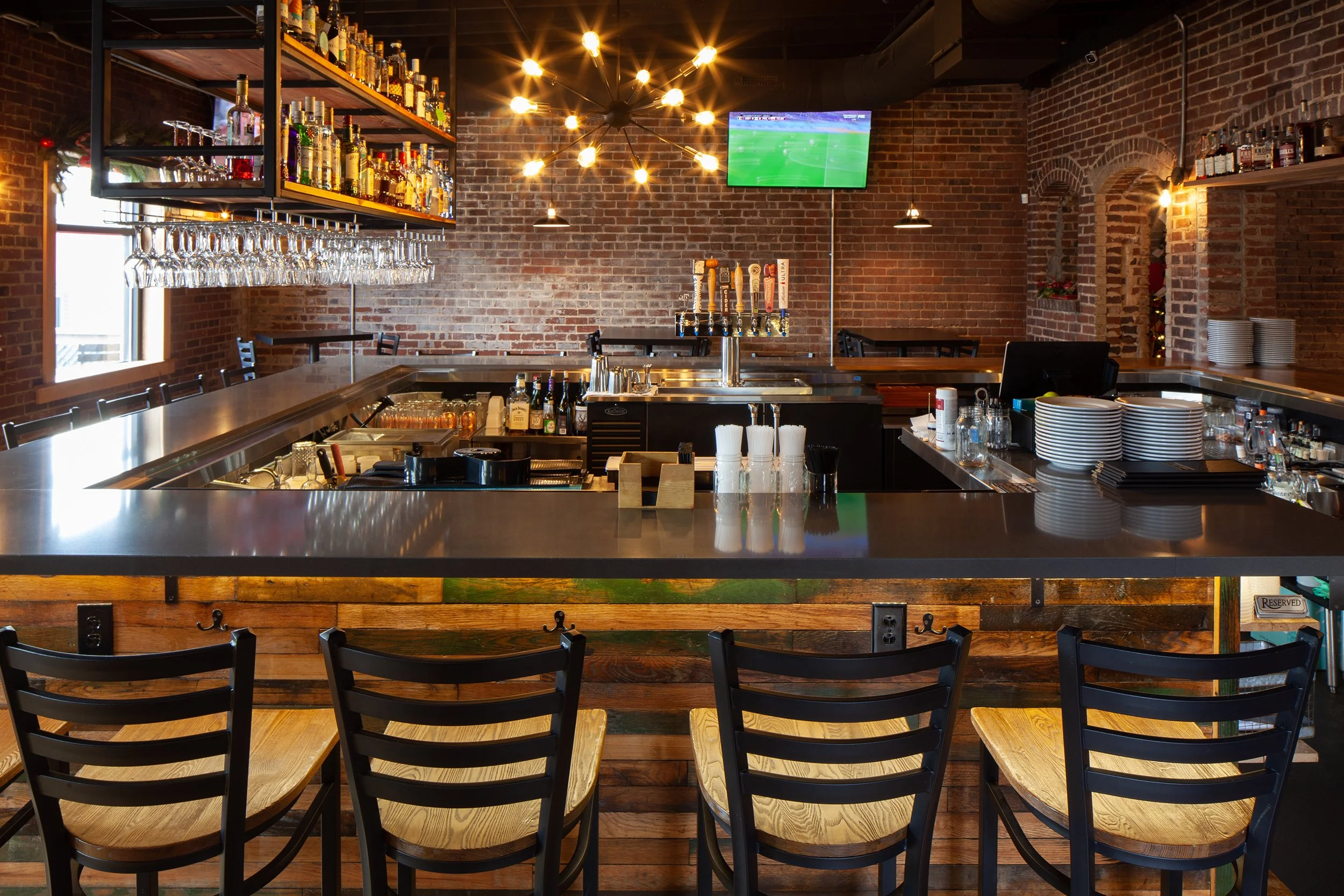 C-Bar_Local_Roots_0055.jpg