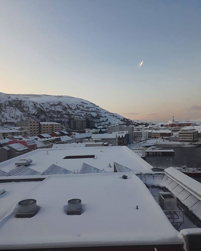 Morning view over Hammerfest harbour from the 9th floor ❤
See you tonight