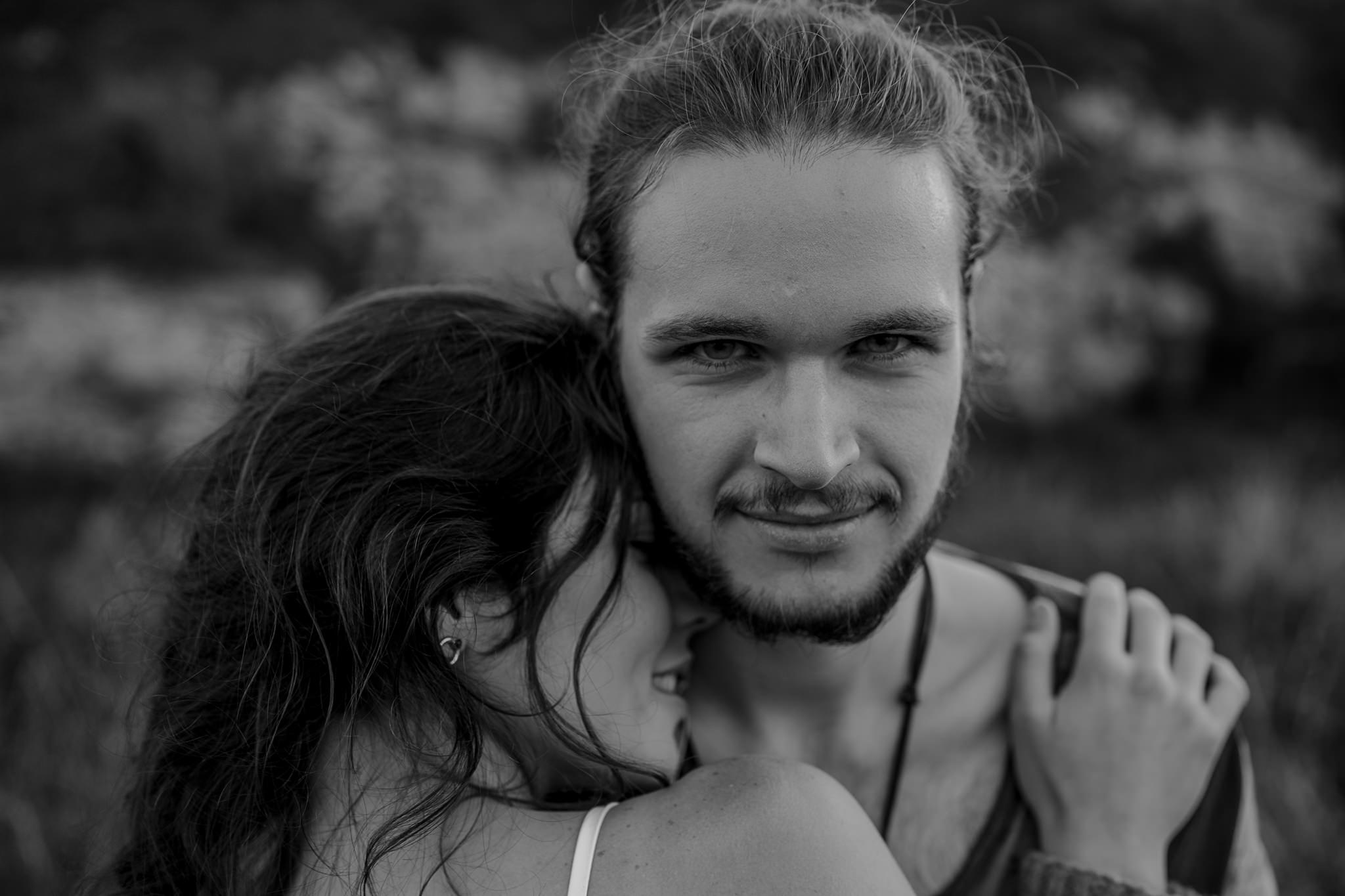 his eyes north coast engagement photoshoot