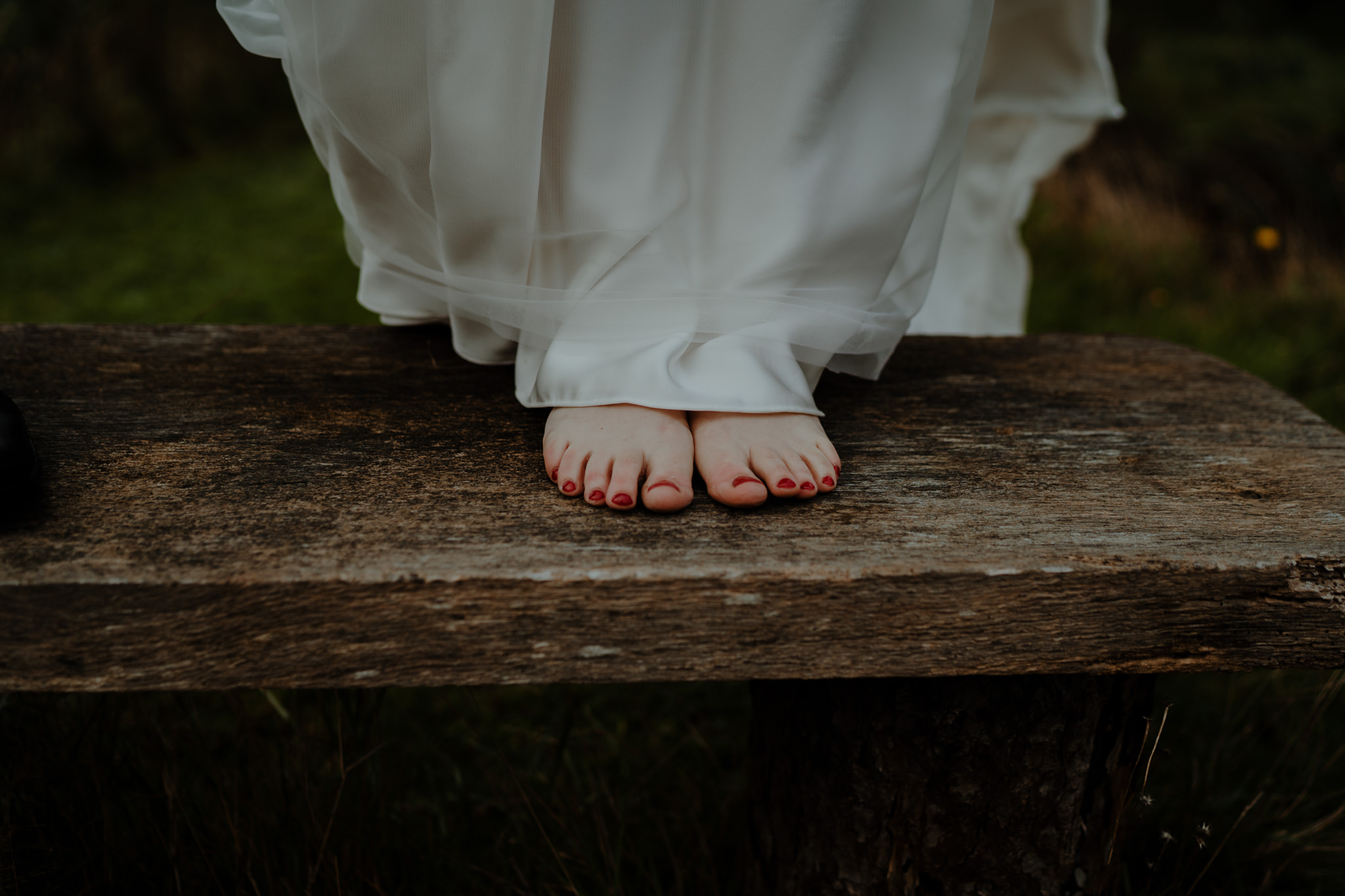 barefoot bride boho halfpeeny london wedding dress lissanoure castle