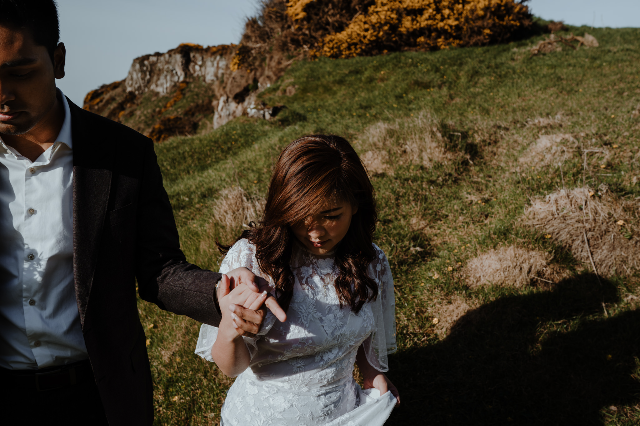 dunseverick-castle-adventure-engagment-photographers