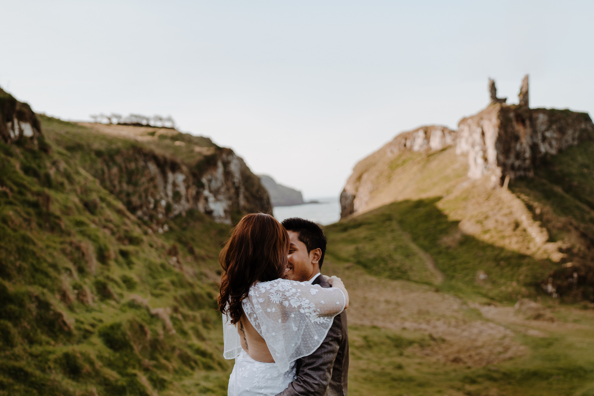 dunseverick-castle-adventure-engagment-photographers