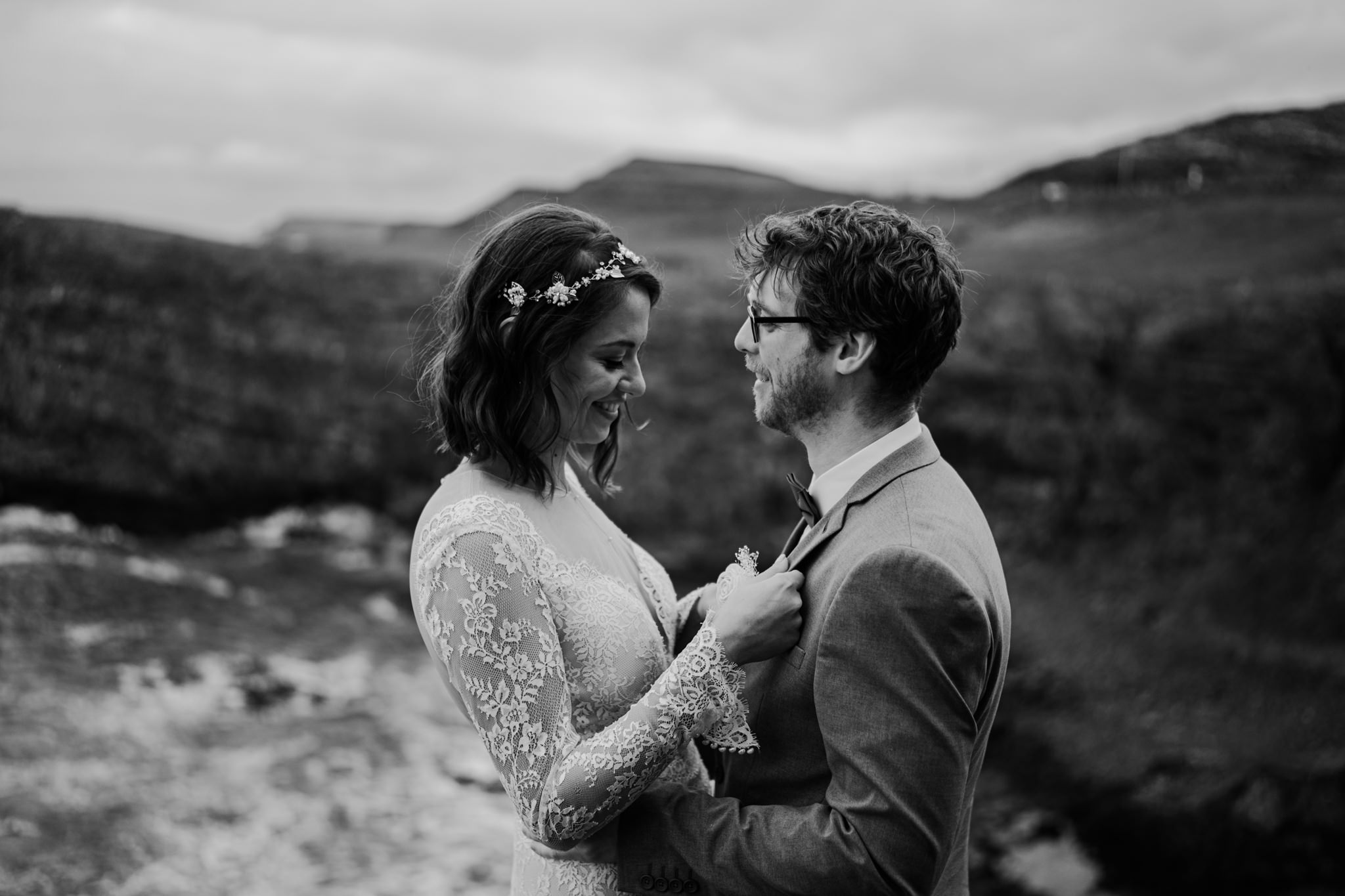 dunluce-castle-giants-causeway-adventure-elopement-M+S-102.jpg