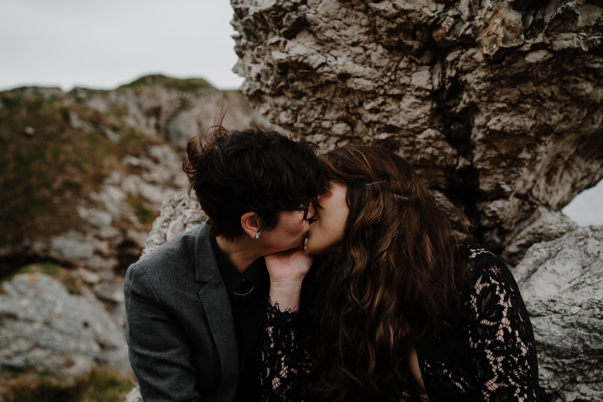 elopement-photographers-ireland-dunluce-castle-lgbtq