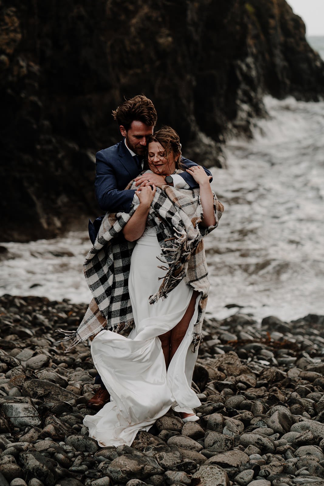 B+D-Dunluce-castle-elopement-444.jpg