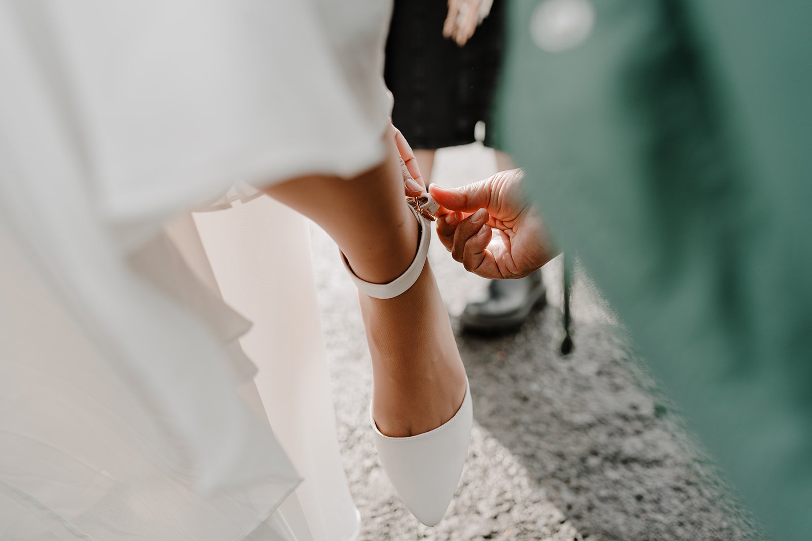 Ariel+Rory-dunseverick-castle-elopement-5.jpg