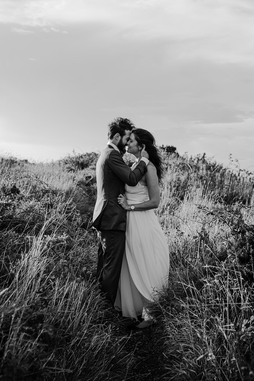 Ariel+Rory-dunseverick-castle-elopement-376.jpg