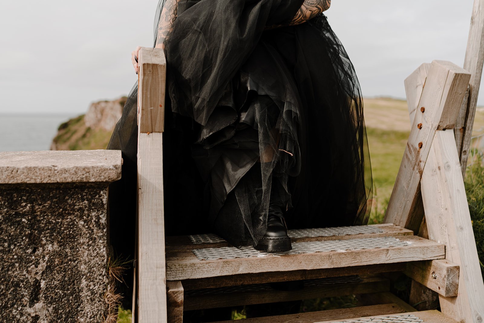 C+Q-Dunluce-castle-elopement-143.jpg