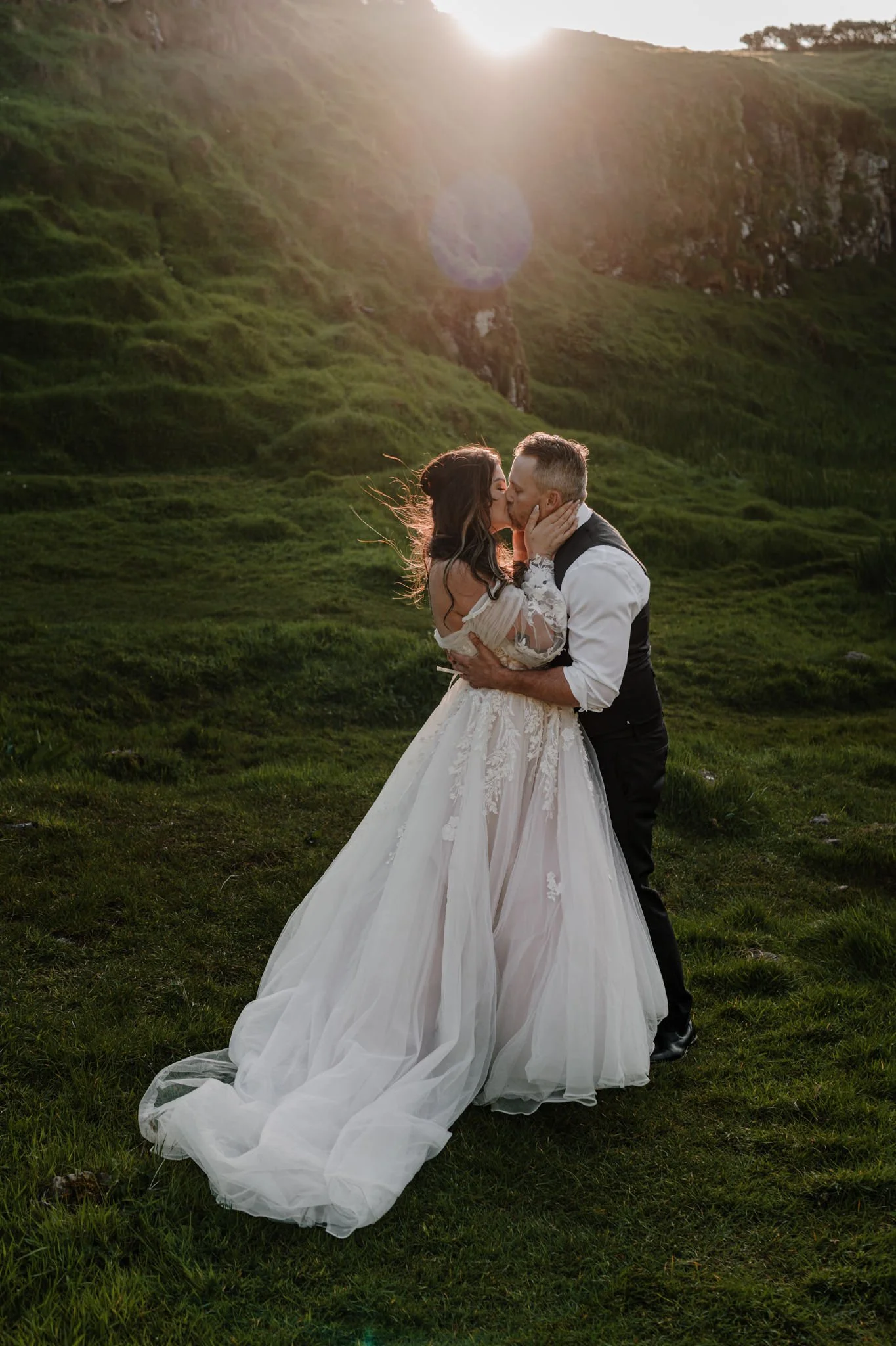 k+J_dunluce-castle-elopement-15.jpg