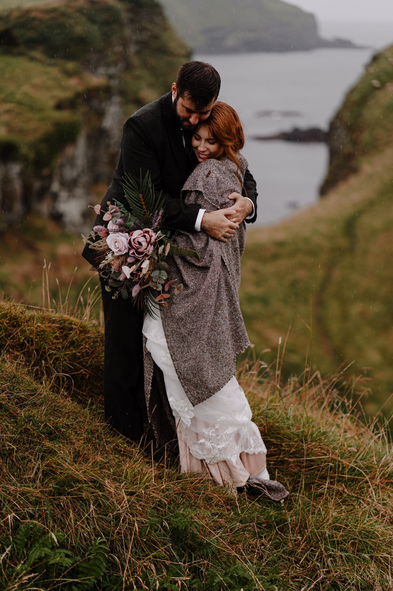 RA+K-elopement-dunluce-castle-57.jpg