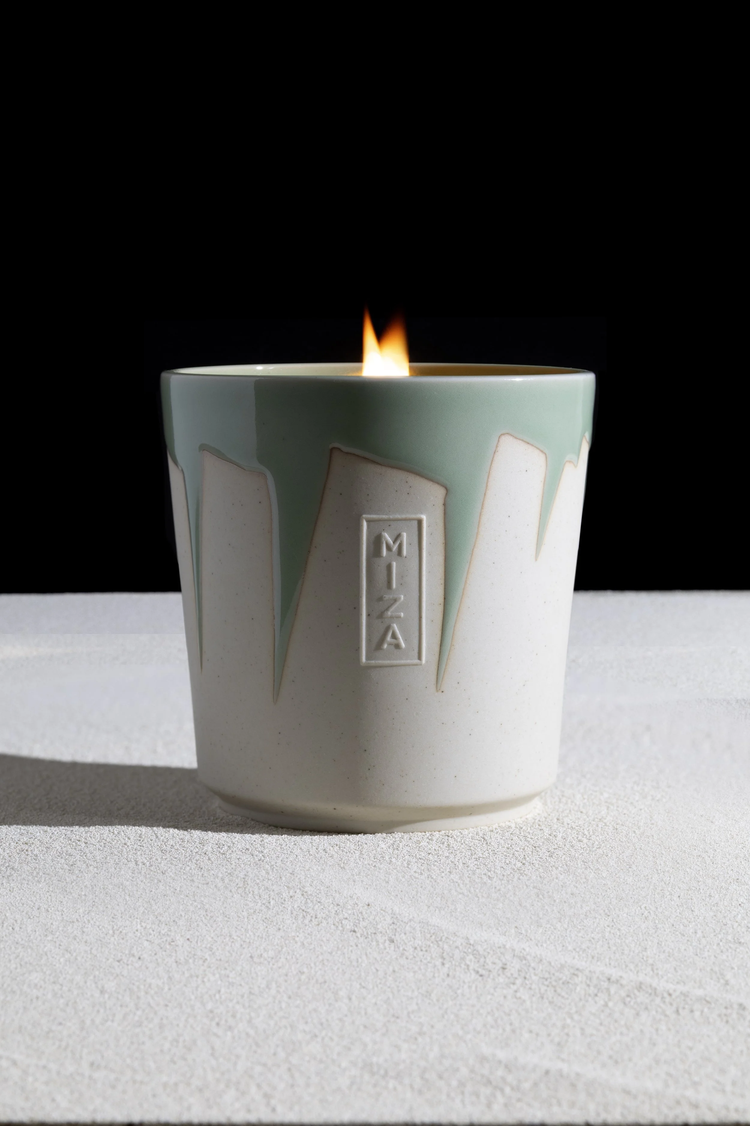MIZA Scented Candle Ma'ukele