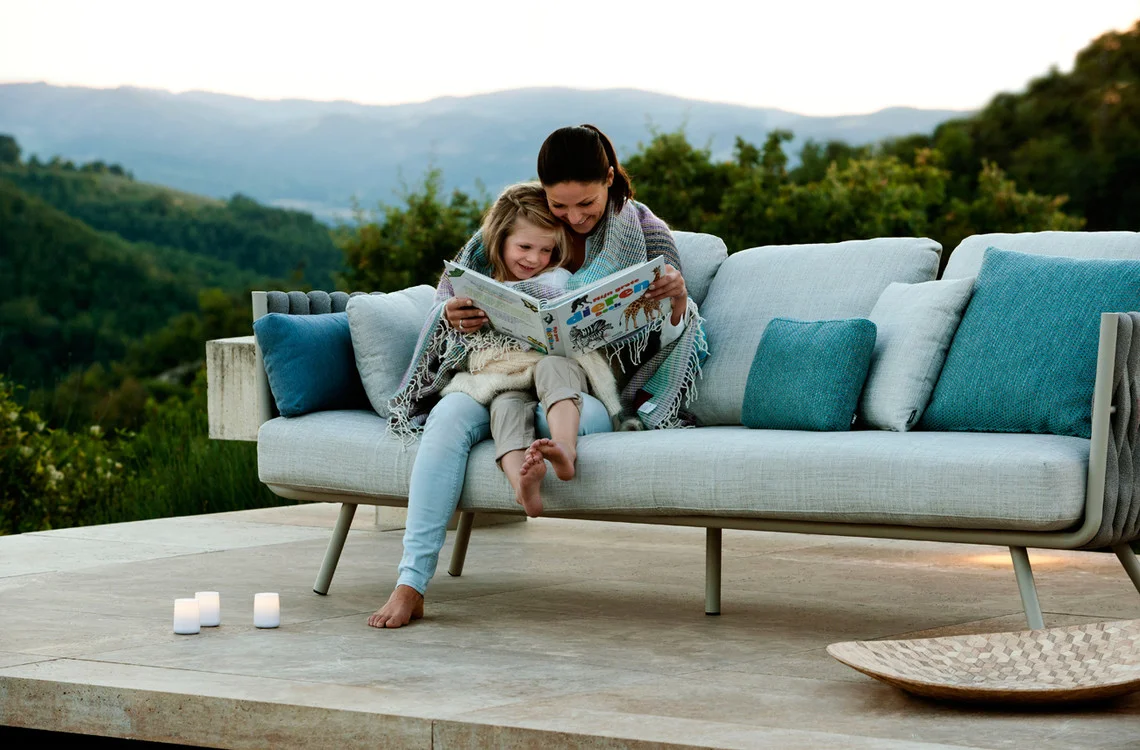 tosca-tosca-sofa-tosca-sofa-gallery-1.jpg