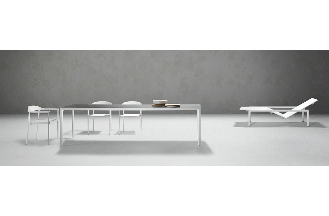 illum-new-2015-illum-tafel-illum-dining-set-lounger-white.gif