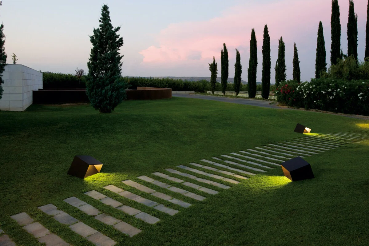 break-vibia copy.jpg