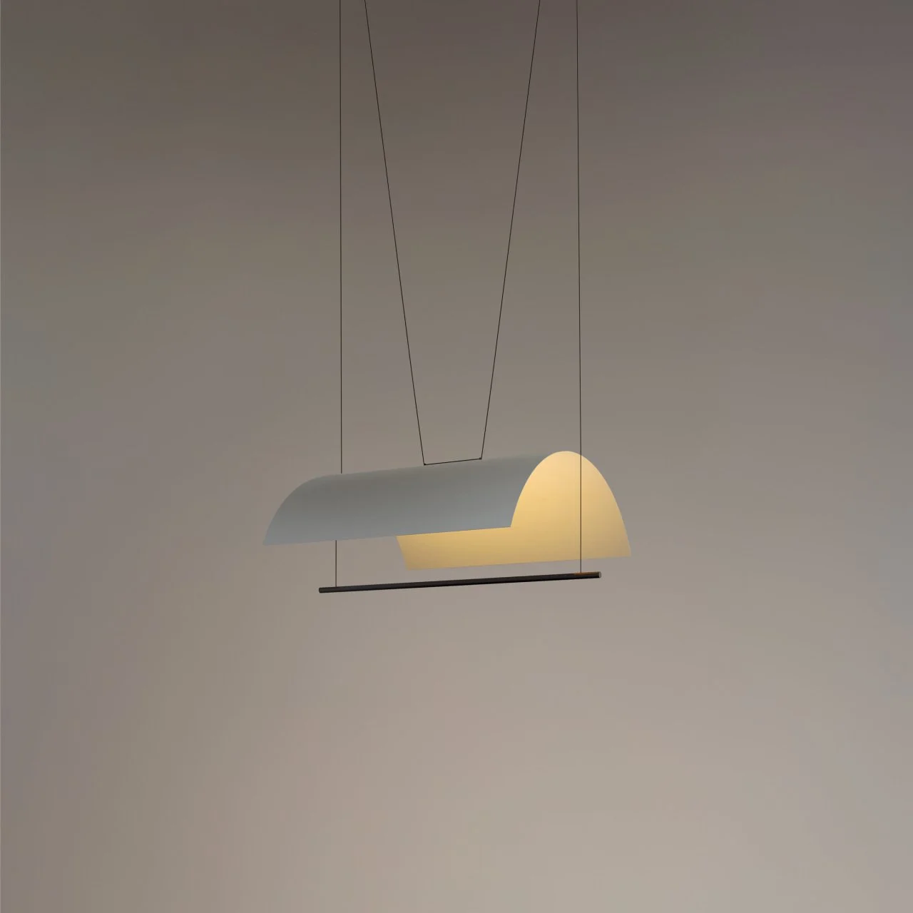 lamina-mayor-pendant-on-R25-x2400-1280x1280.jpg
