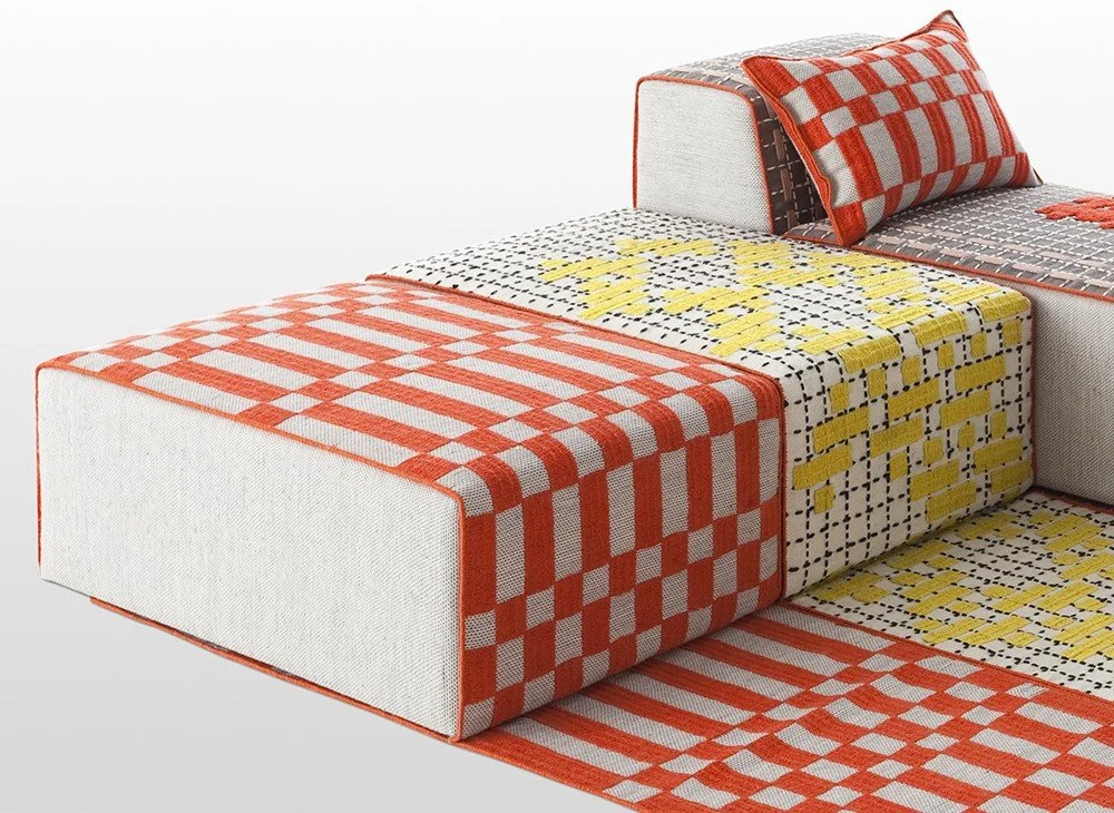 3-bandas-pouf-C-yellowadl.jpg
