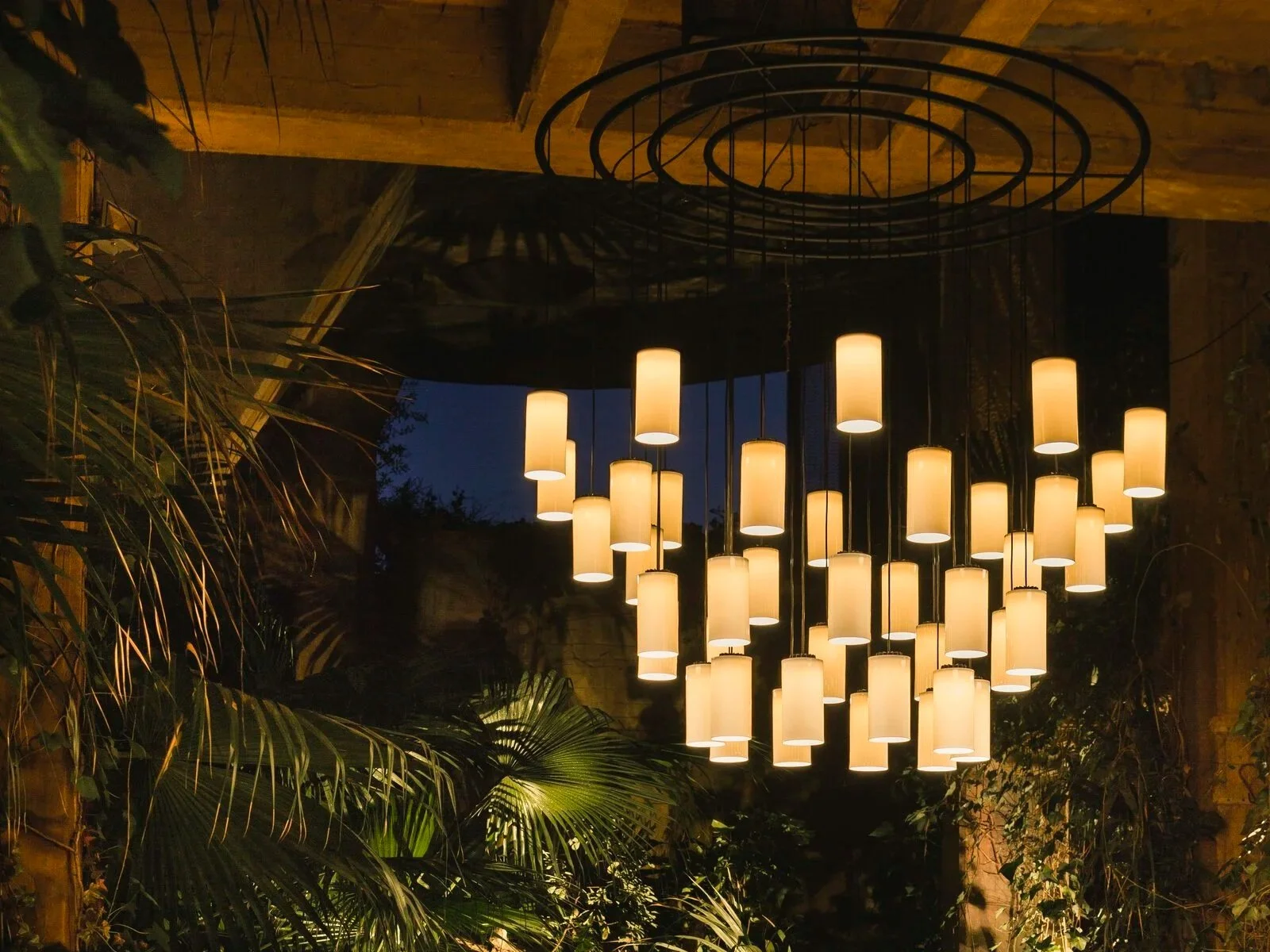 Cirio-Chandelier-L-CarlosPericas-01-x2400.jpg