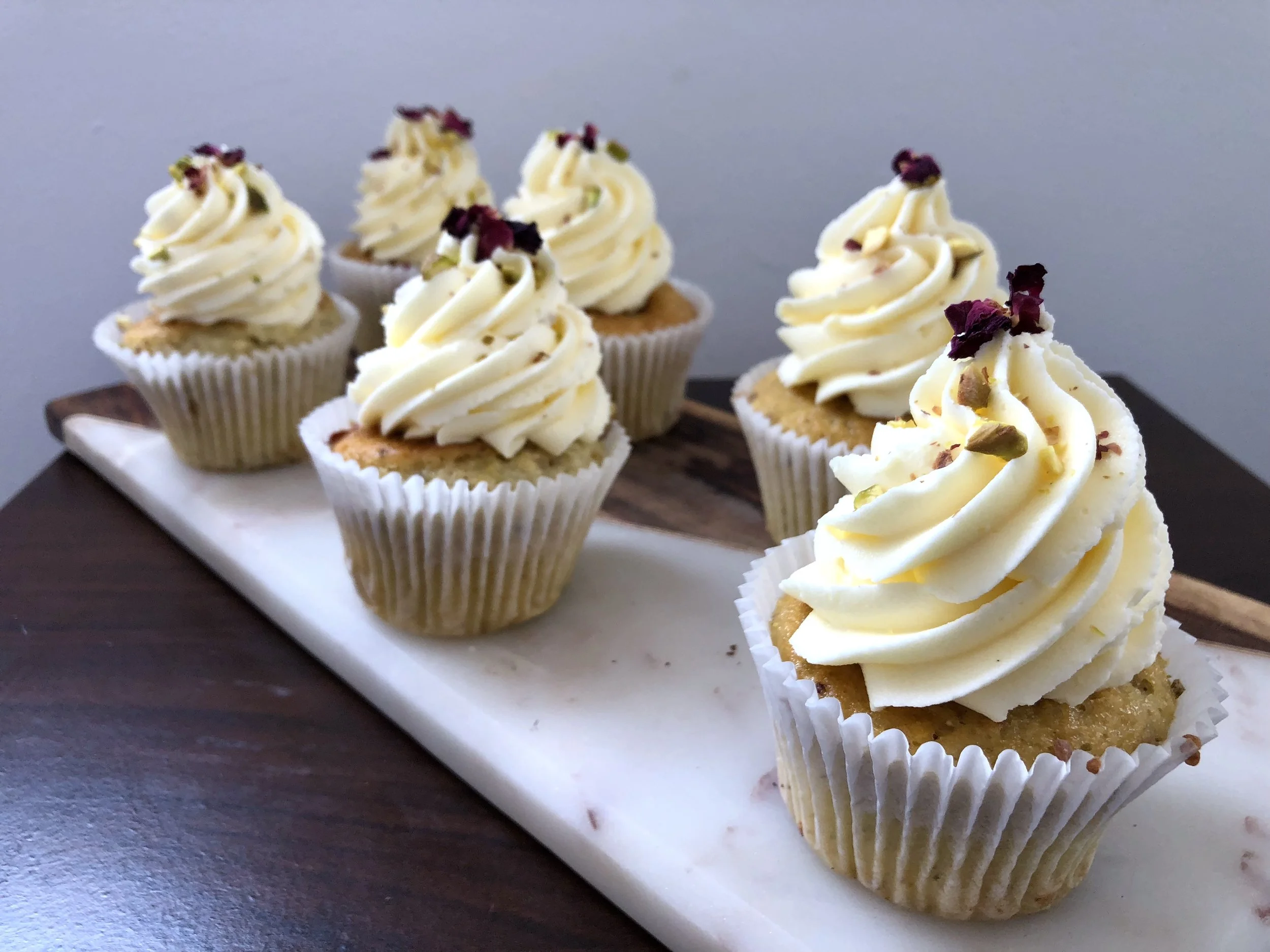 Rose &amp; Pistachio Cupcake