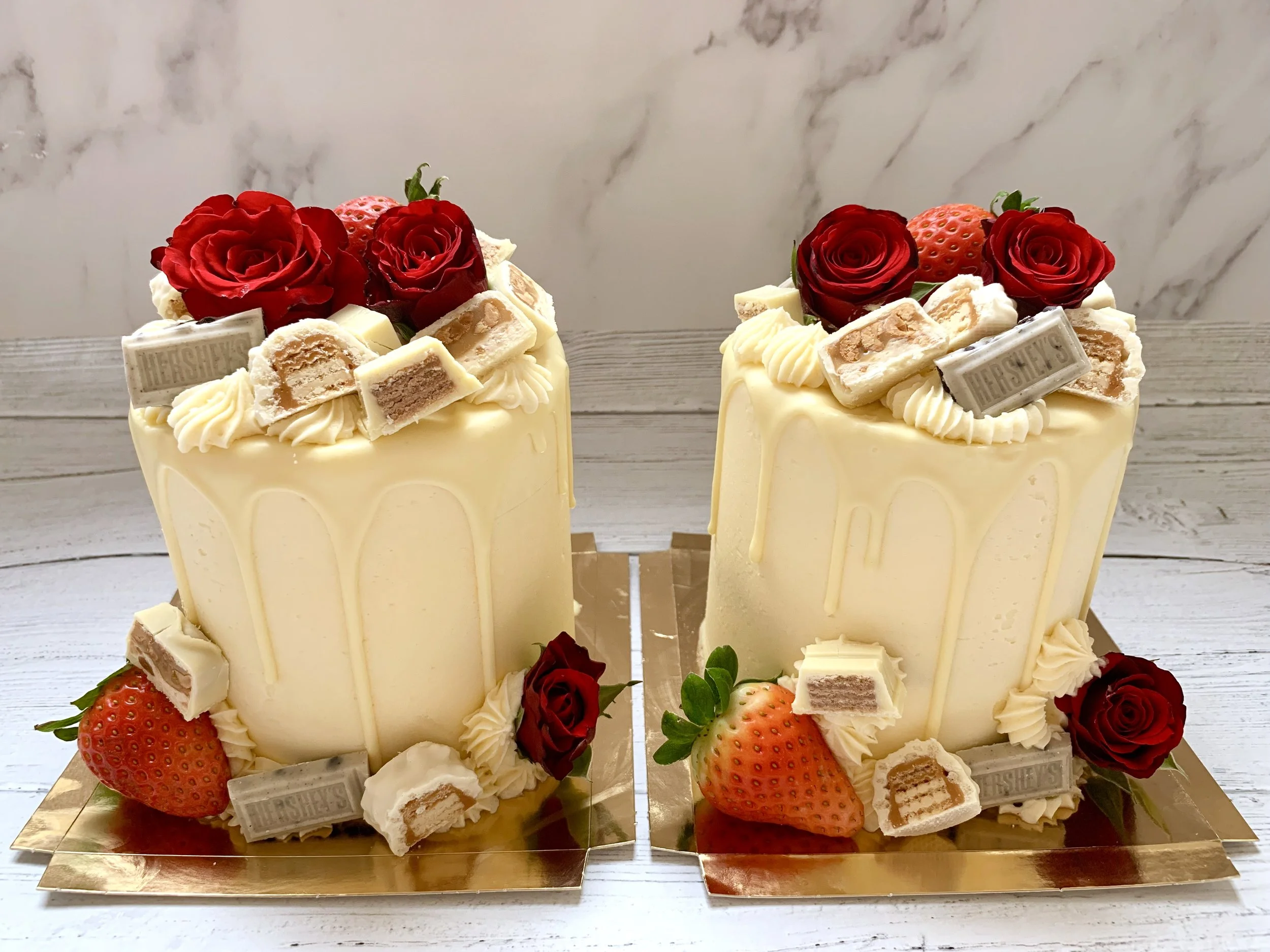 4-inch White Drip Gift Cake