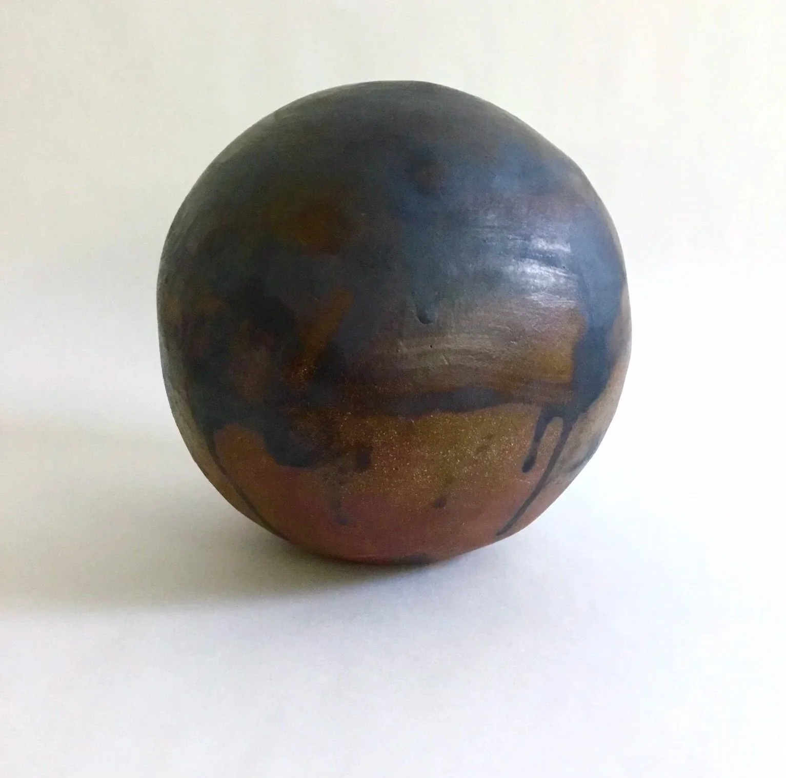   Untitled (Of Mother)   2024  stoneware, oxide washes  