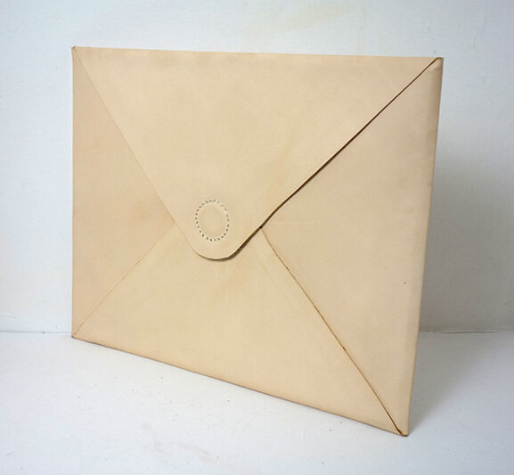 T&C Mouse-natural-folder-front-small.jpg