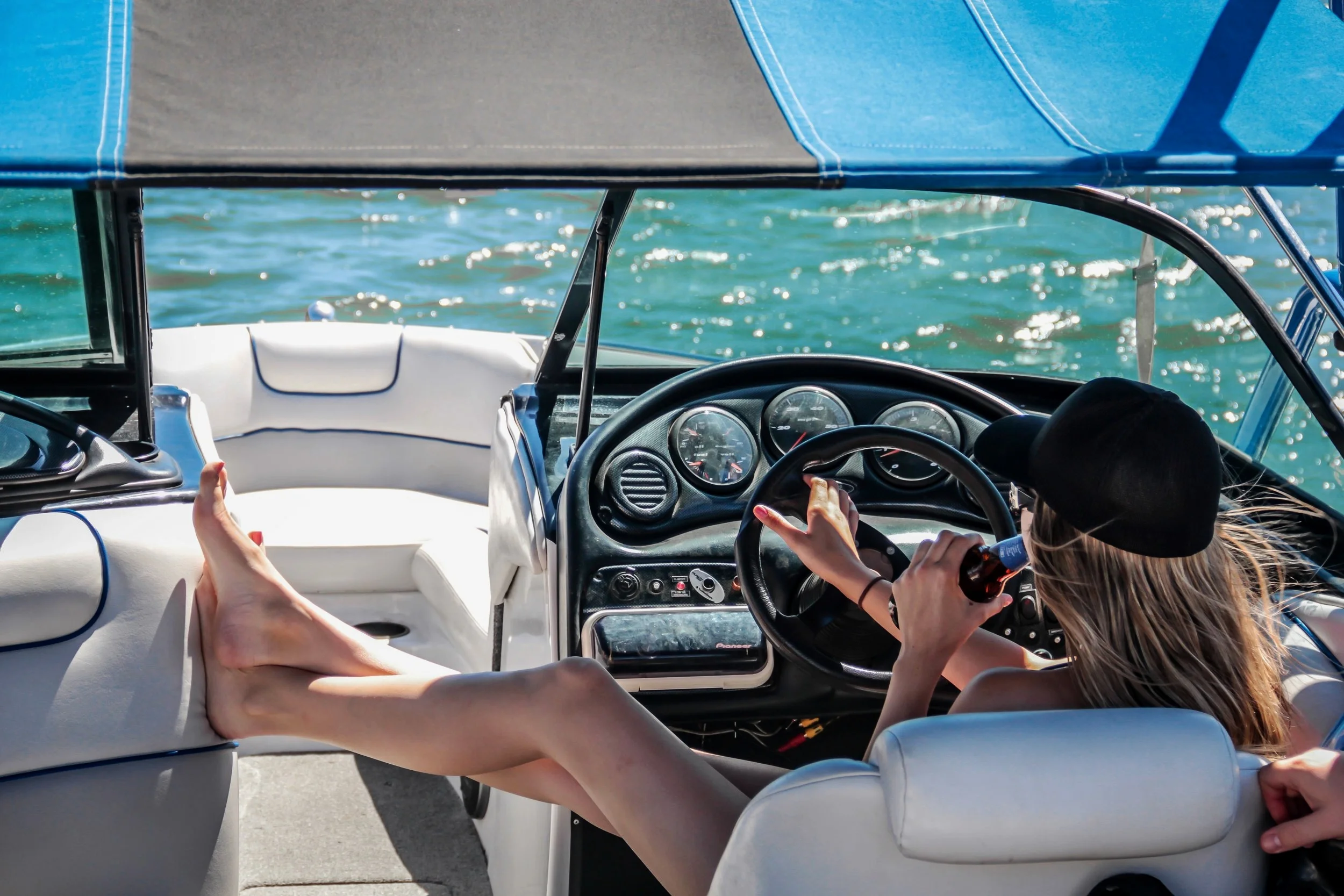boat-boating-cap-209978.jpg