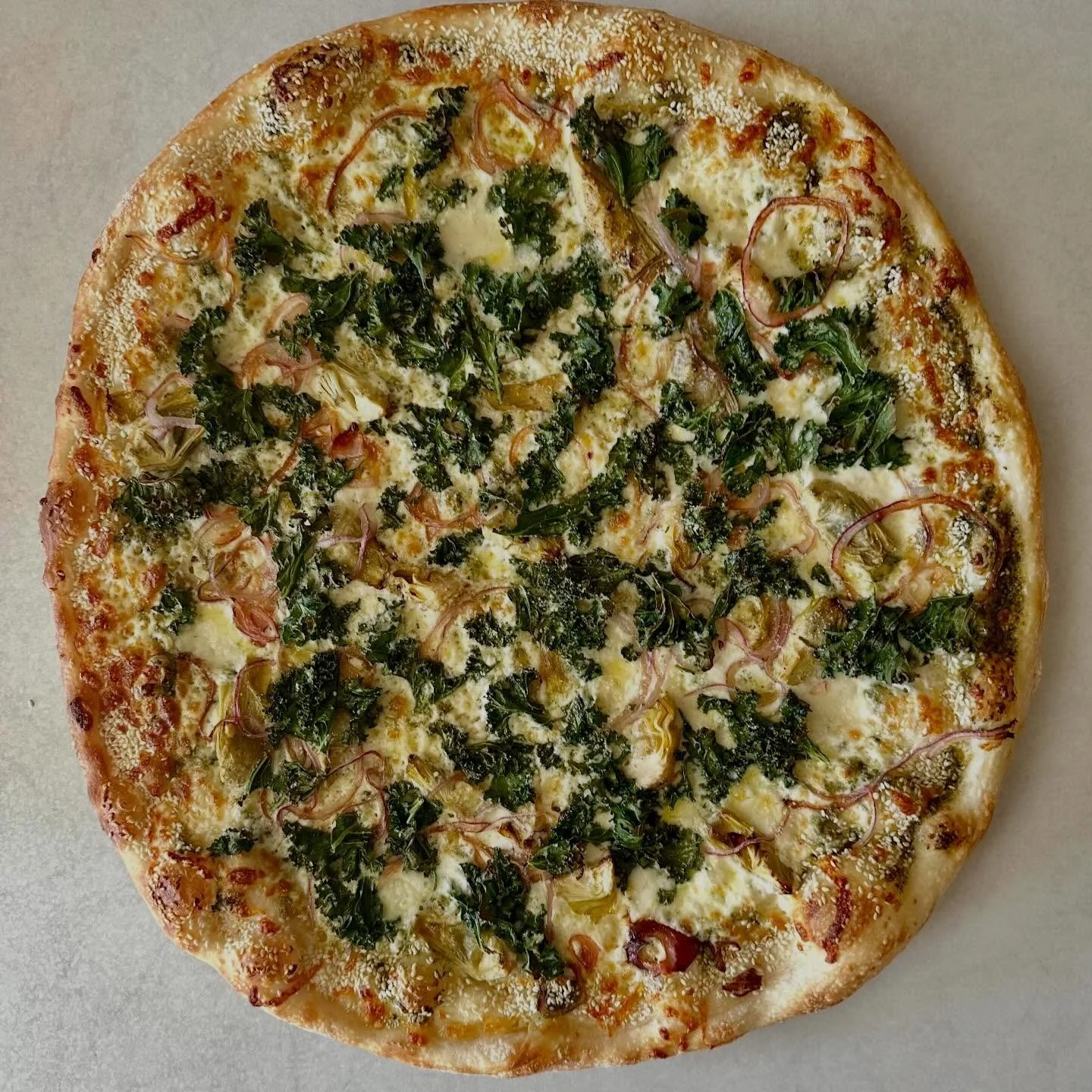 ⚡️New Feature⚡️

Introducing the The &lsquo;Greenpoint&rsquo;

Pesto Base, Shredded Mozzarella, Artichokes, Red Onion, Kale, Sesame Seed Crust and Parmesan

Available Now at BOTH of our Winnipeg Locations📍
.
.
.
#Winnipeg #pizza #wpgeats
#winnpegpiz