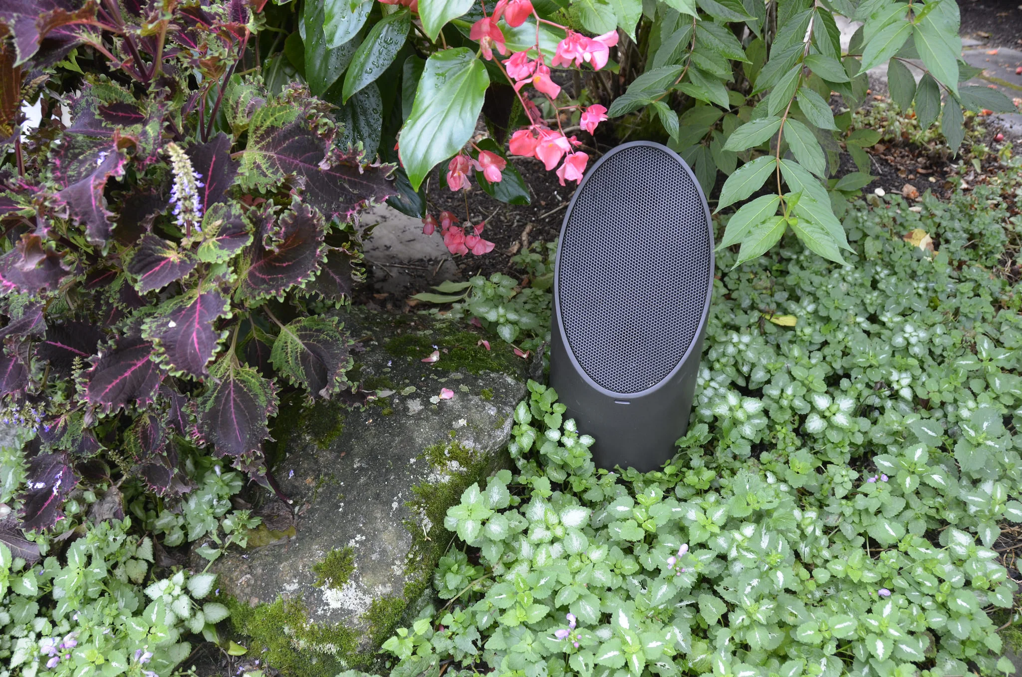29471211884-coastal-source-mini-bollard-speaker.jpg
