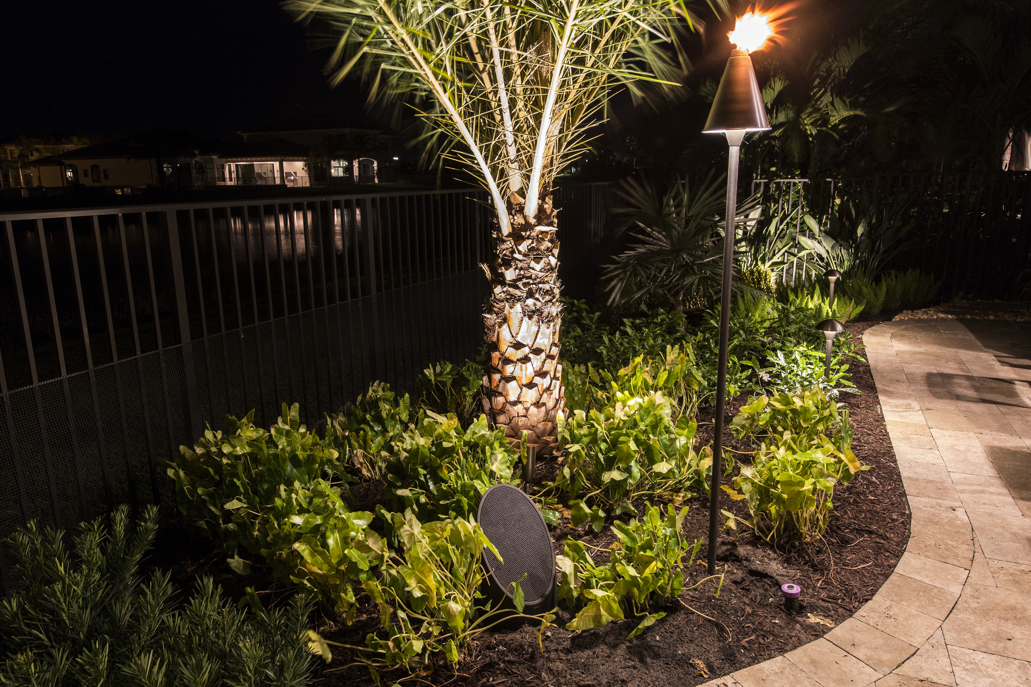 39567255572-seven-bridges-coastal-source-project-by-luxury-illumination.jpg