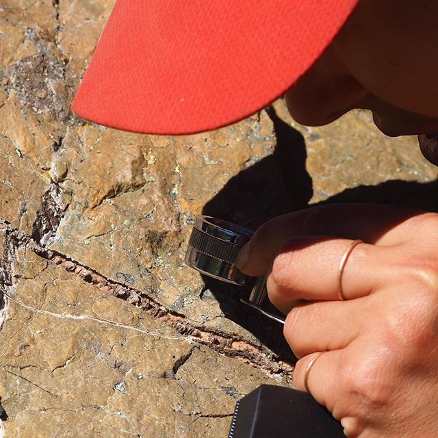 Rock crystals and magnifying glass.  Learning to be a geologist .
.
.
.
.
#tenemehodihi #tahltan #rocks #geologist #mining