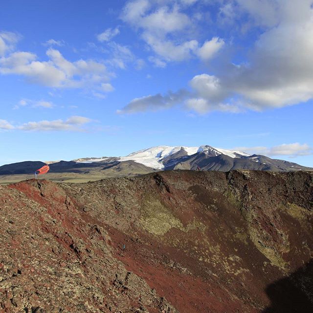 This place.
.
.

#Tahltanyouthhike #tenemehodihi #comehikewithus #wearecool #explorenorthernbc #jumpforjoy #edziza #crew #tahltan #culturalteachings #volcano #adventure #mountains #hiking #backpacking #glaciers #landbasededucation #leadership #explor