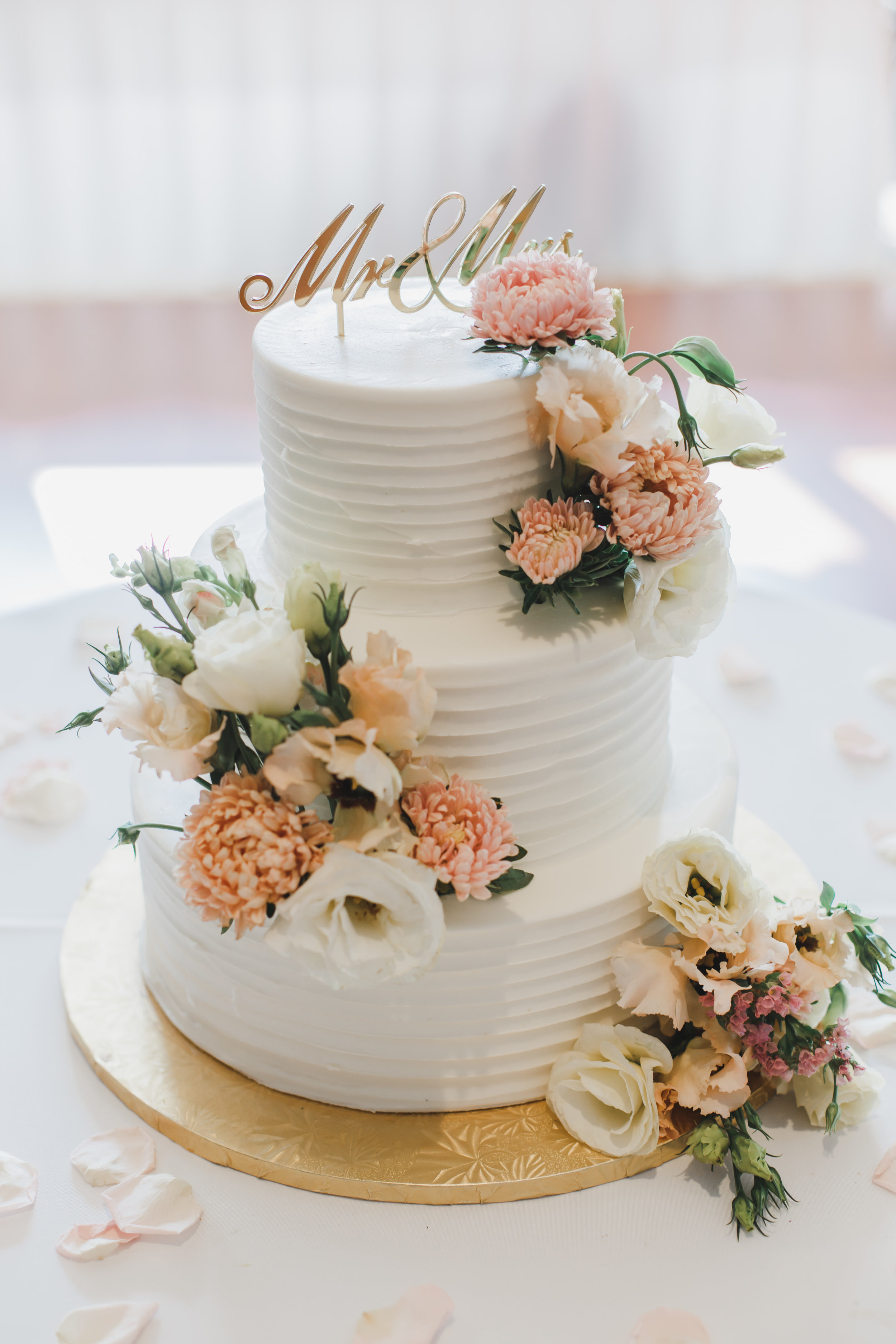 Peach Flower Wedding Cake Chicago Wedding Grey Garden Creative
