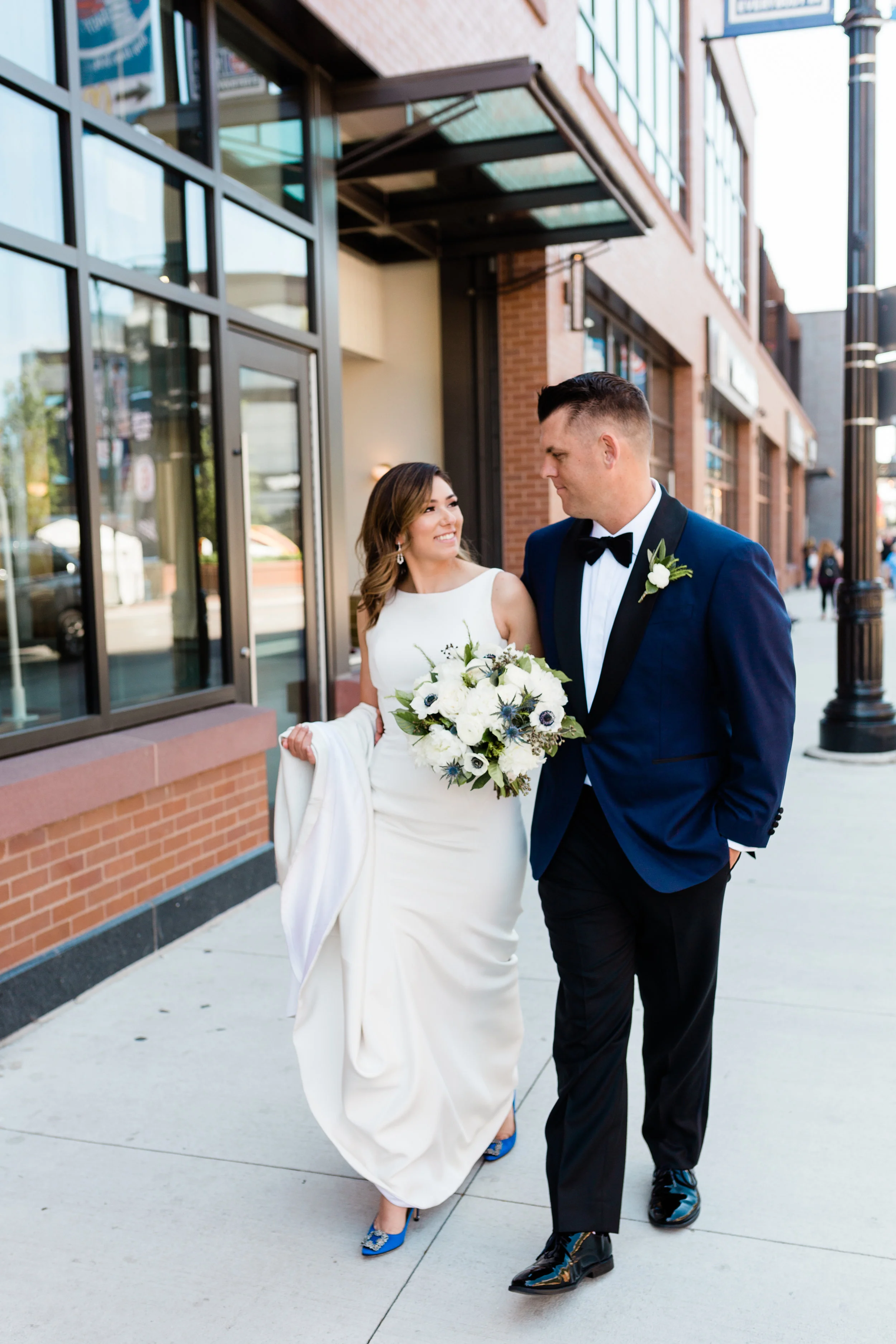 Bride and Groom Chicago Wedding Lindsey Taylor Photography
