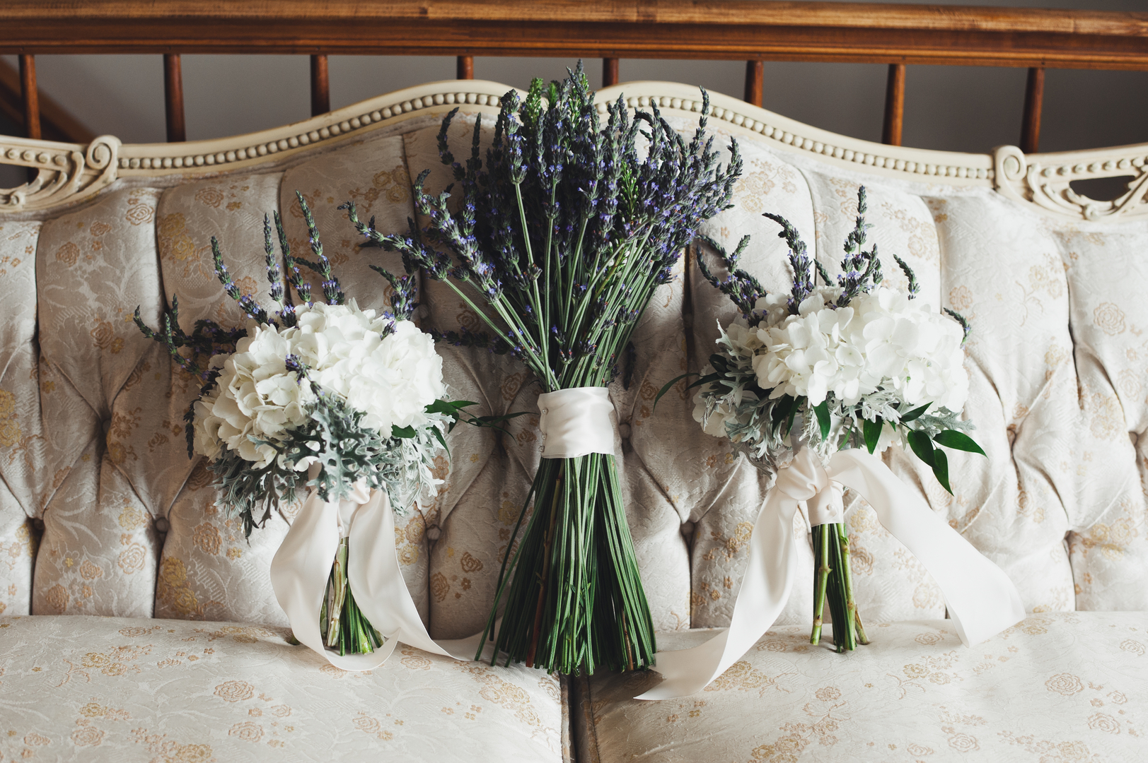 Lavender Bridal Bouquet Chicago Farm Wedding Elite Photo