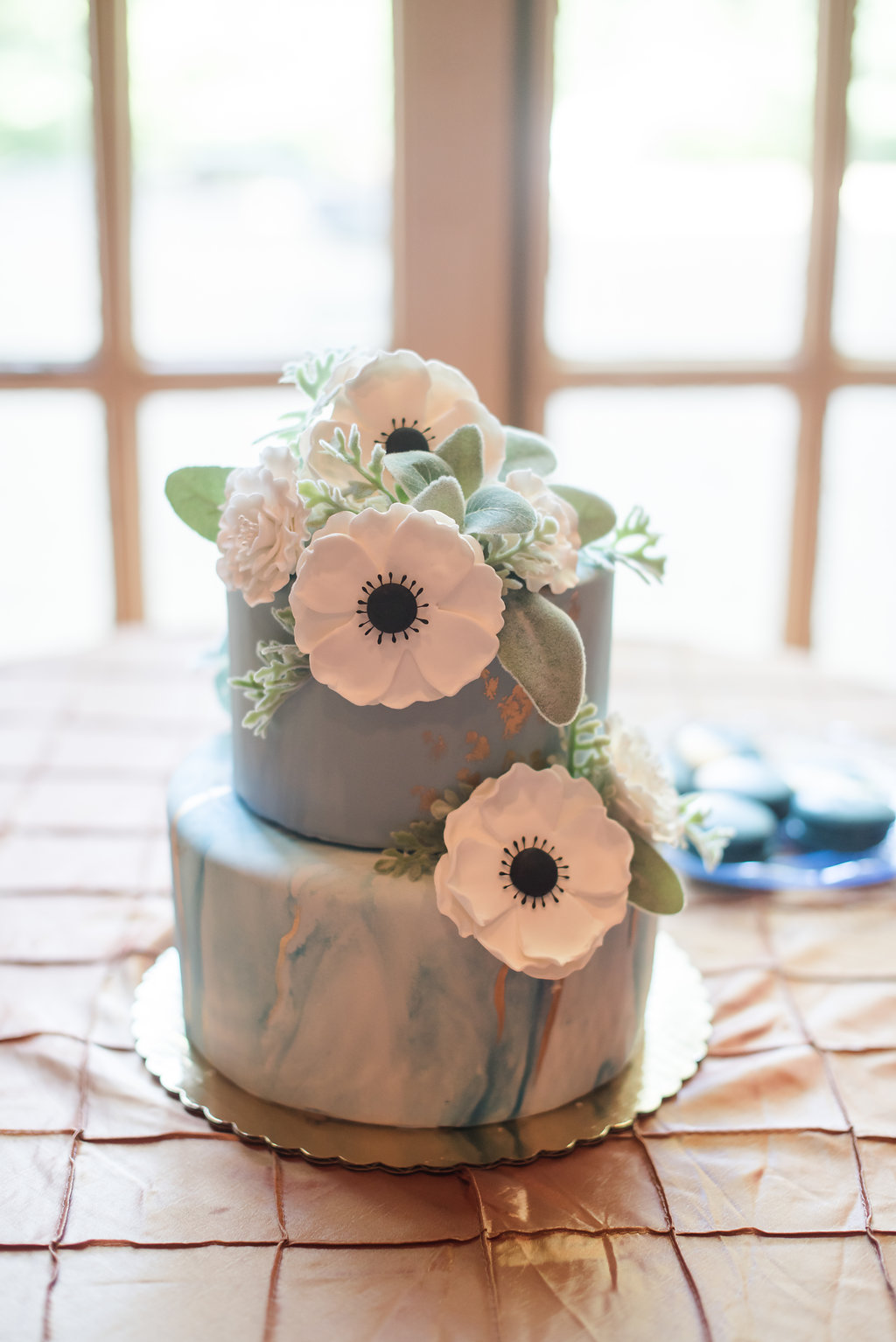 Blue and Gold Wedding Cake Chicago Wedding Rakoteet Photography