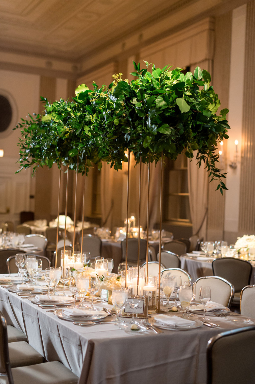 Elegant Greenery Center Pieces The Standard Room Chicago Wedding Julia Franzosa Photography