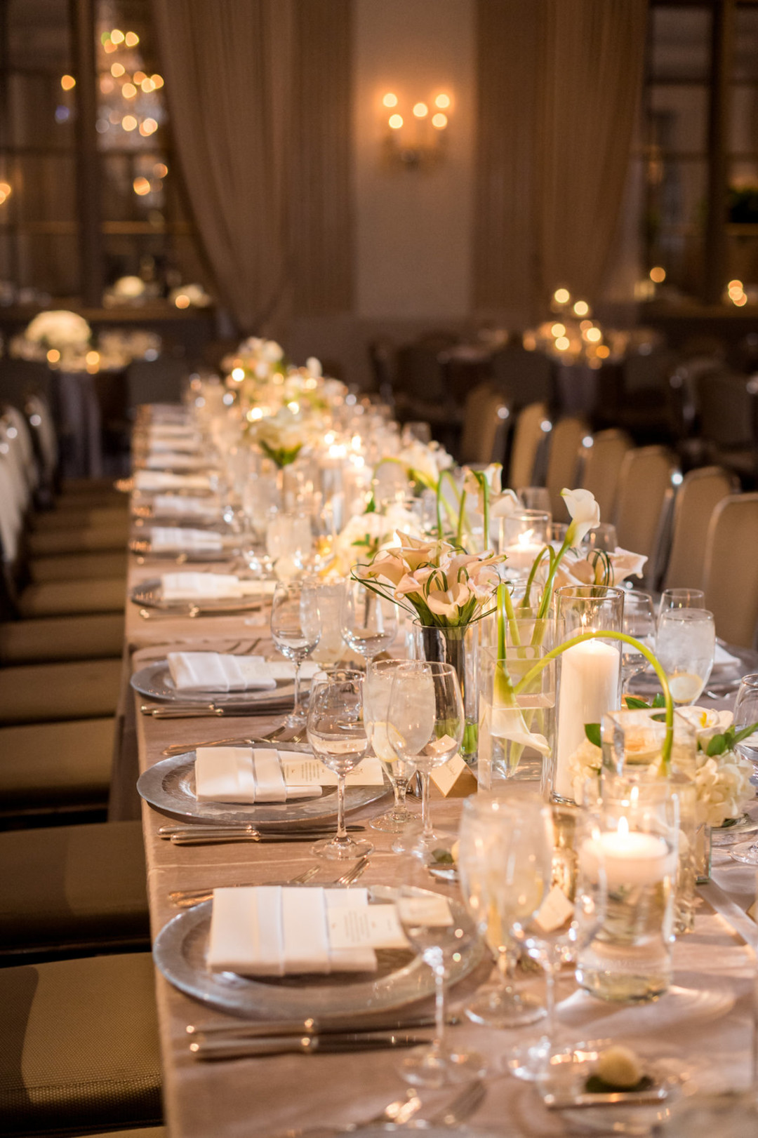 Elegant Table Setting The Standard Room Chicago Wedding Julia Franzosa Photography